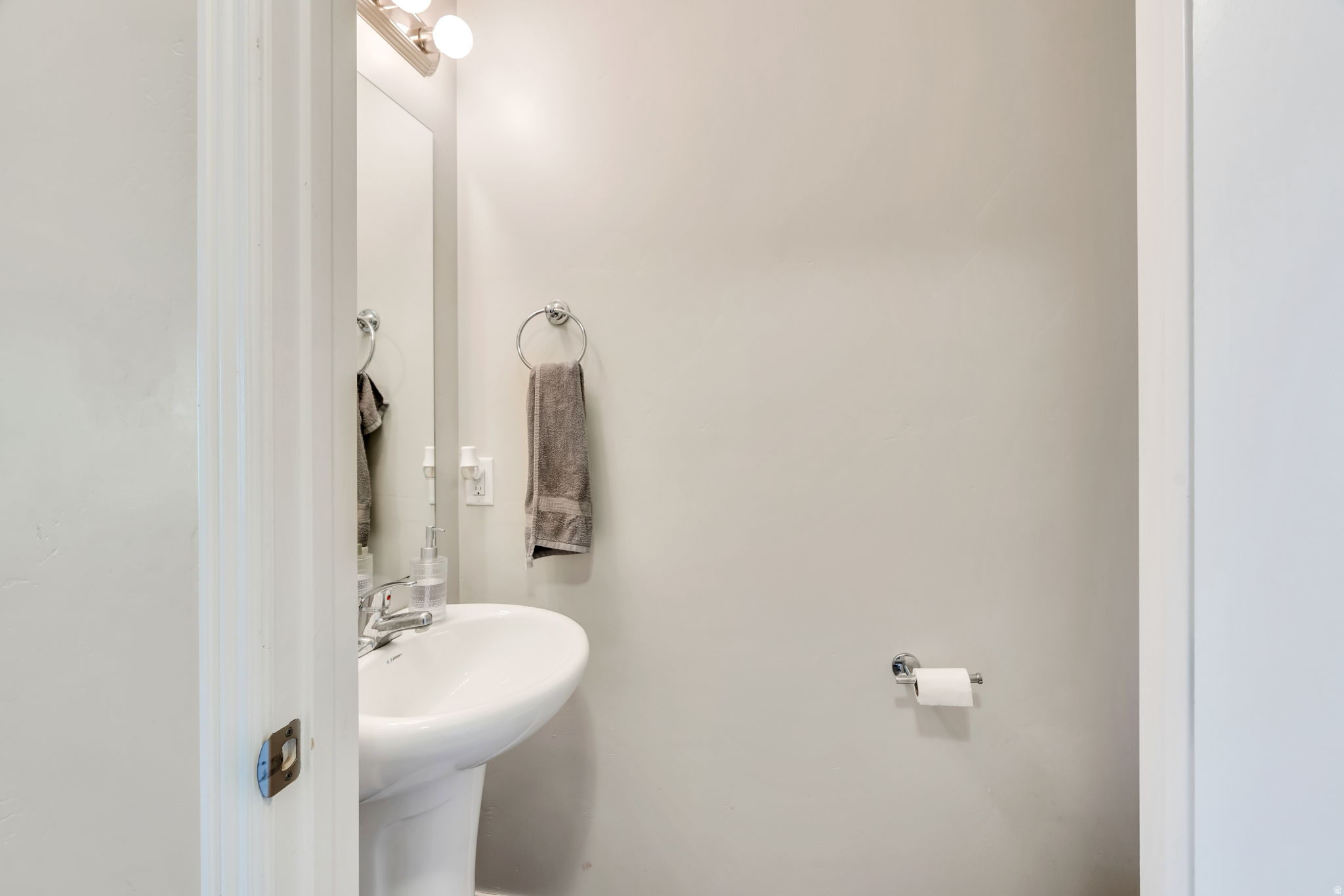MAPLE MOUNTAIN TOWNH - Residential