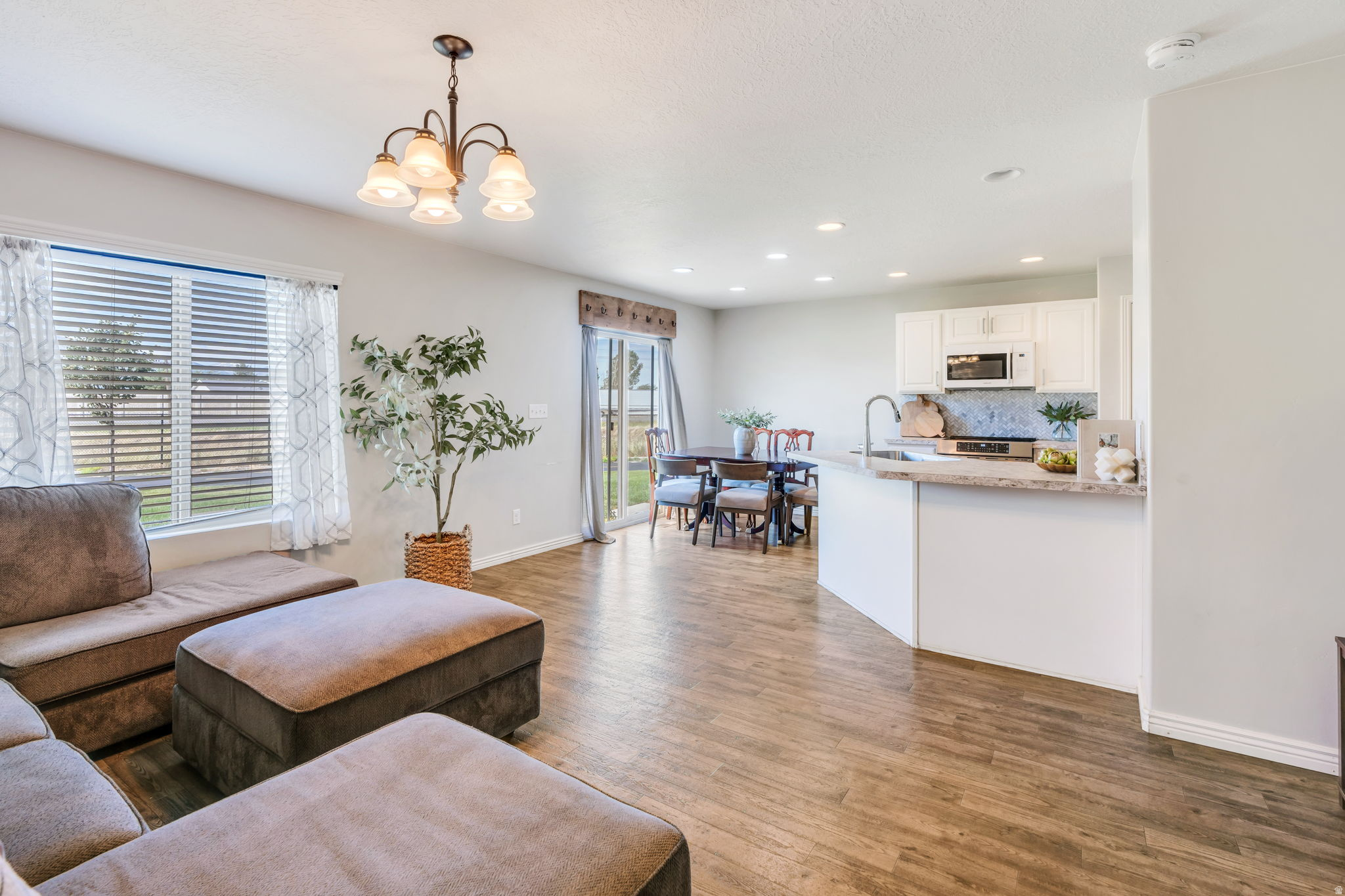 MAPLE MOUNTAIN TOWNH - Residential