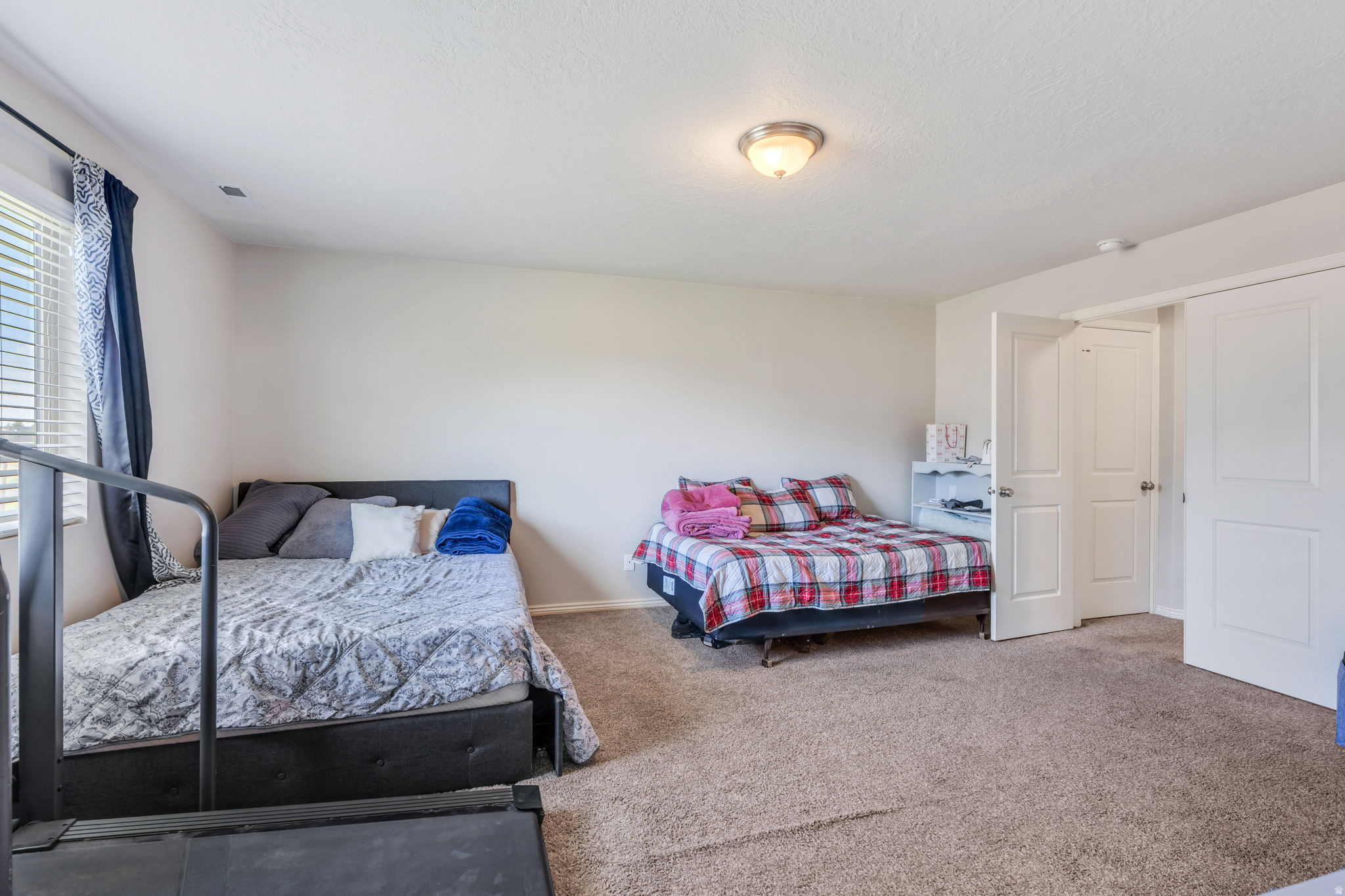 MAPLE MOUNTAIN TOWNH - Residential