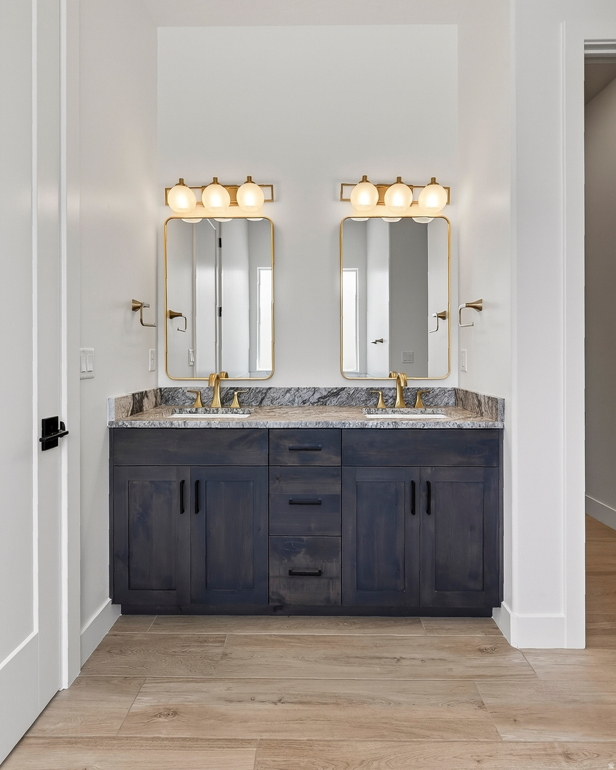 SADDLEBACK RIDGE - Residential