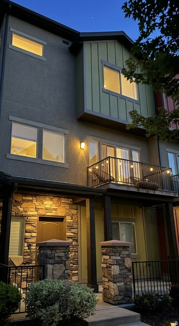 PLYMOUTH AVENUE TOWNHOMES PHASE 5 - Residential