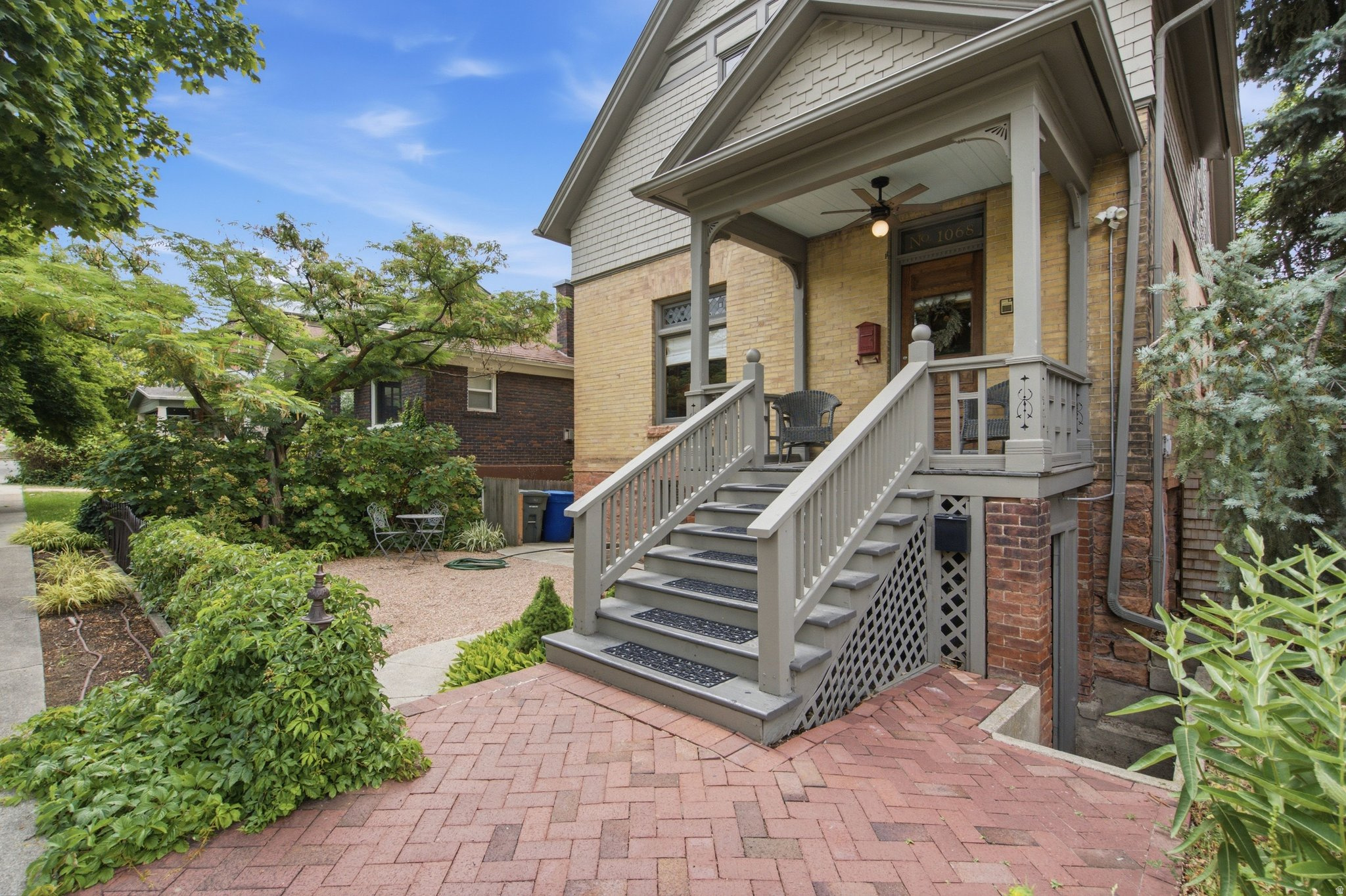 AVENUES - Residential