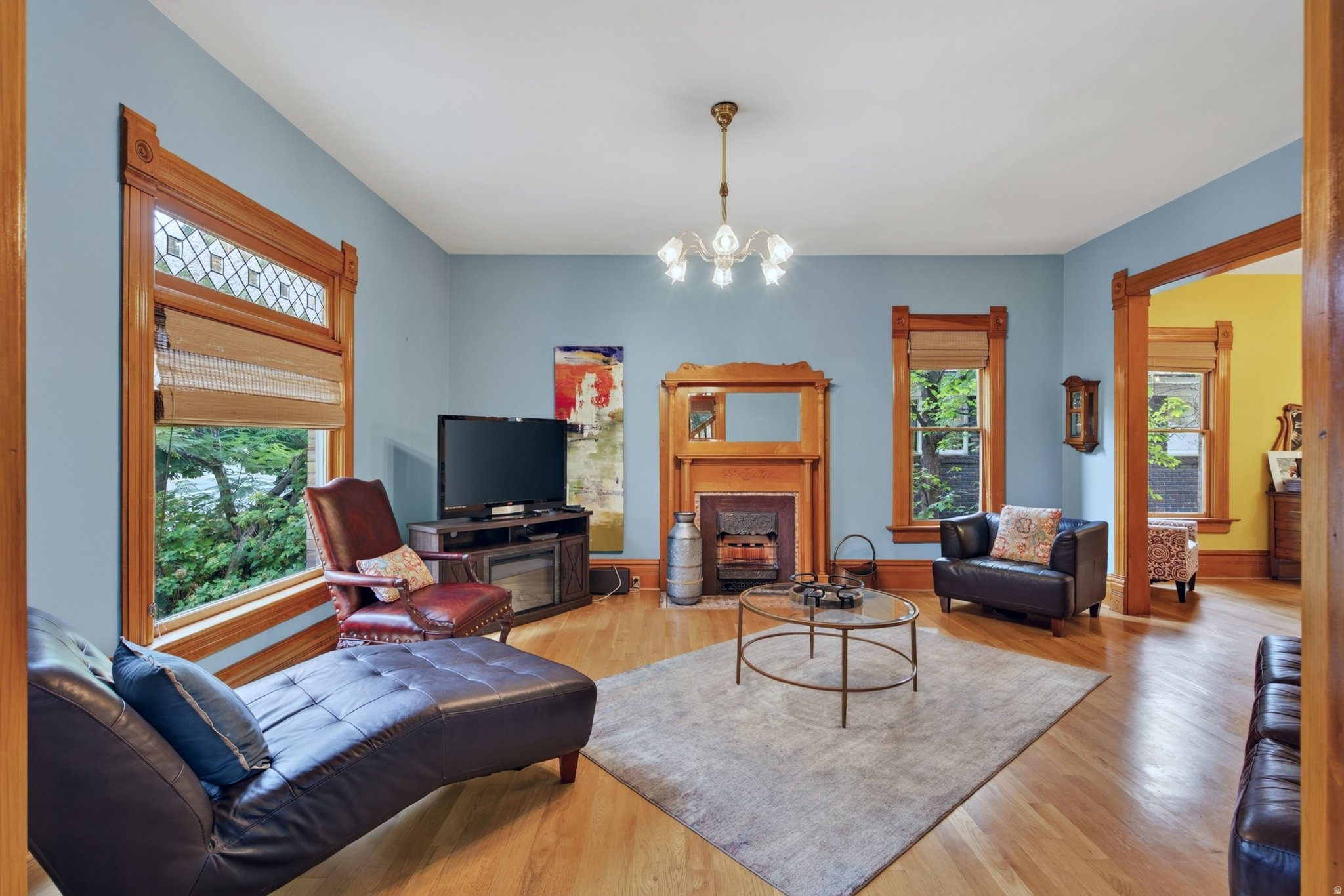 AVENUES - Residential