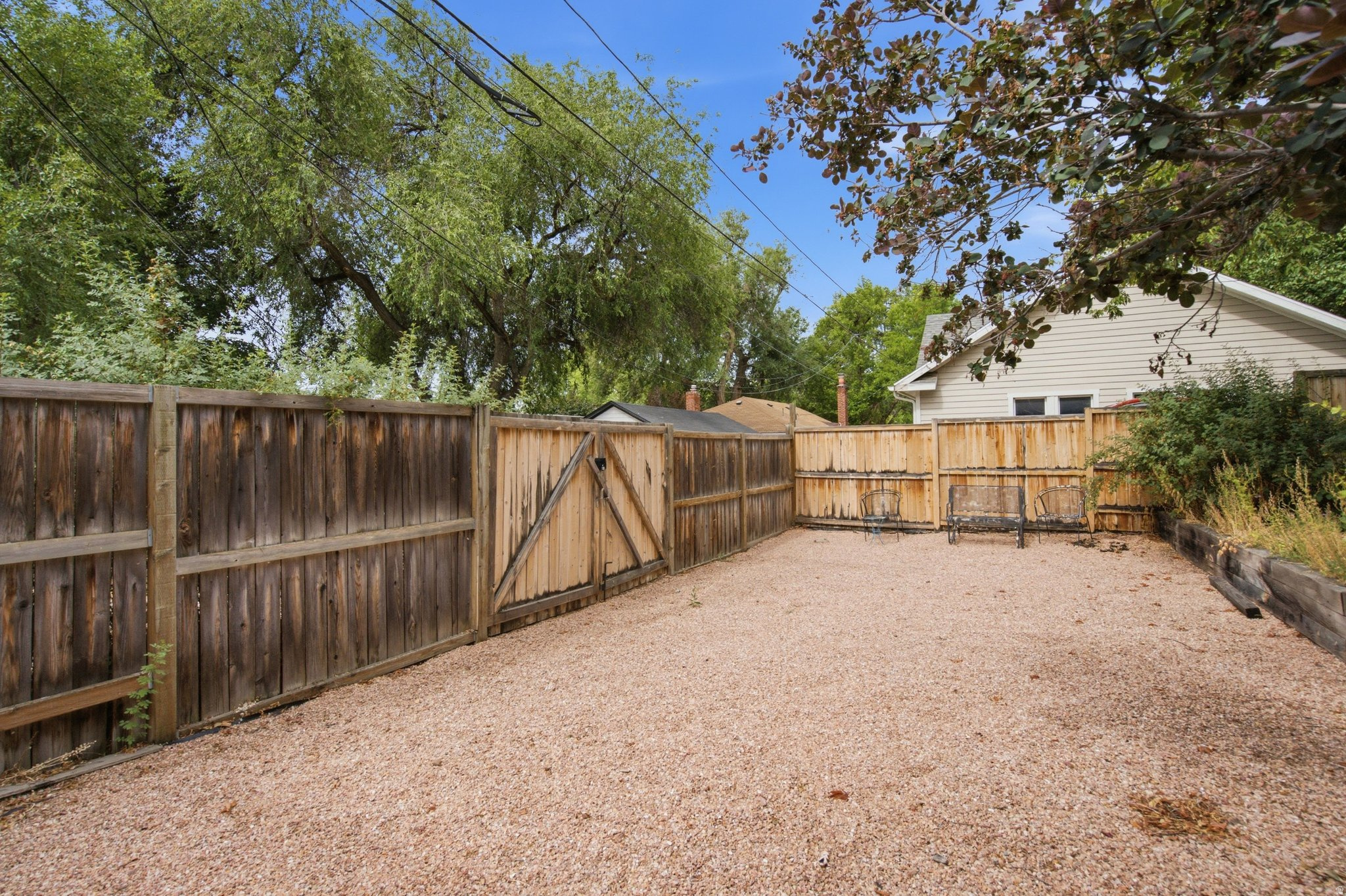 AVENUES - Residential