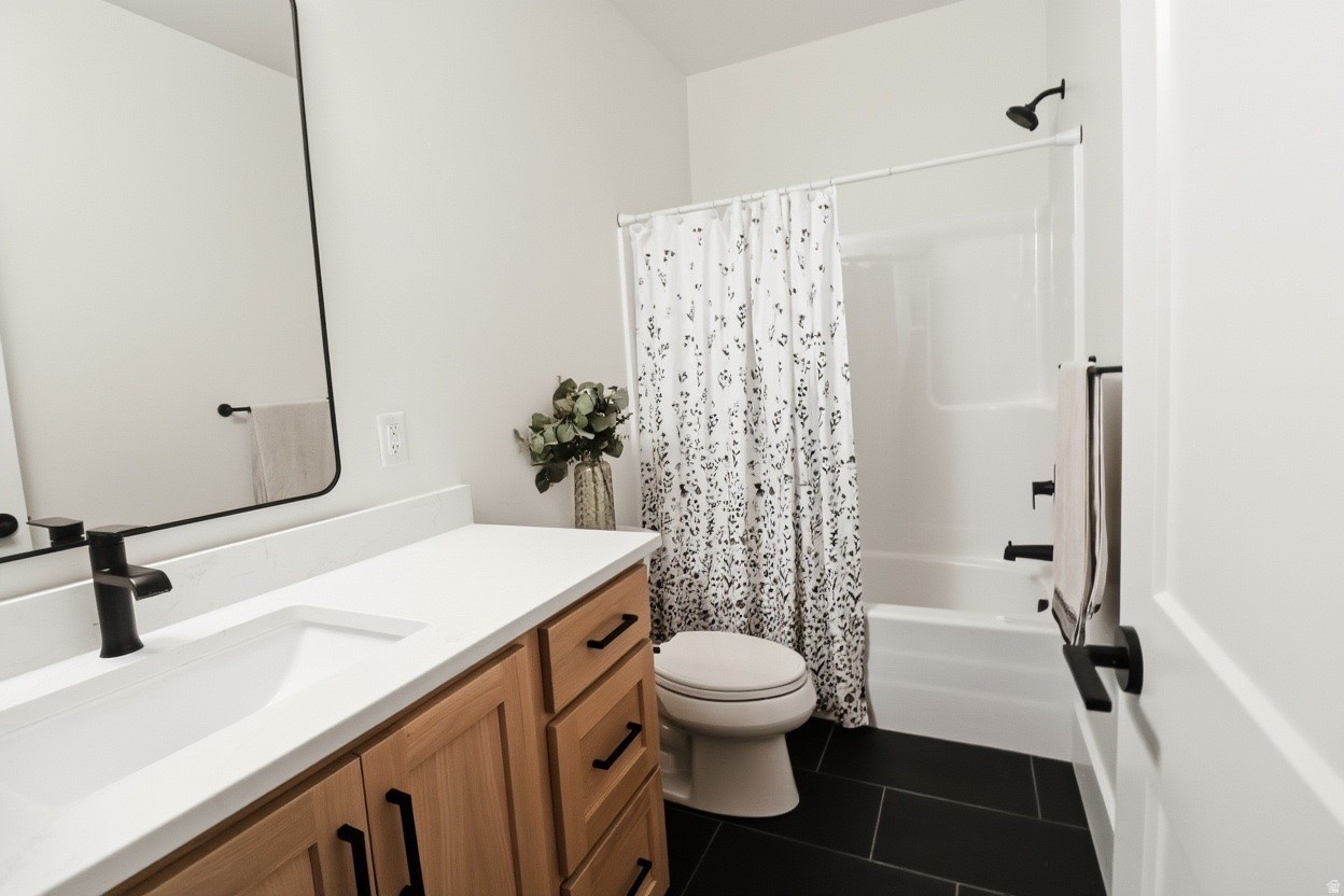 JUNIPER TRAILS - Residential
