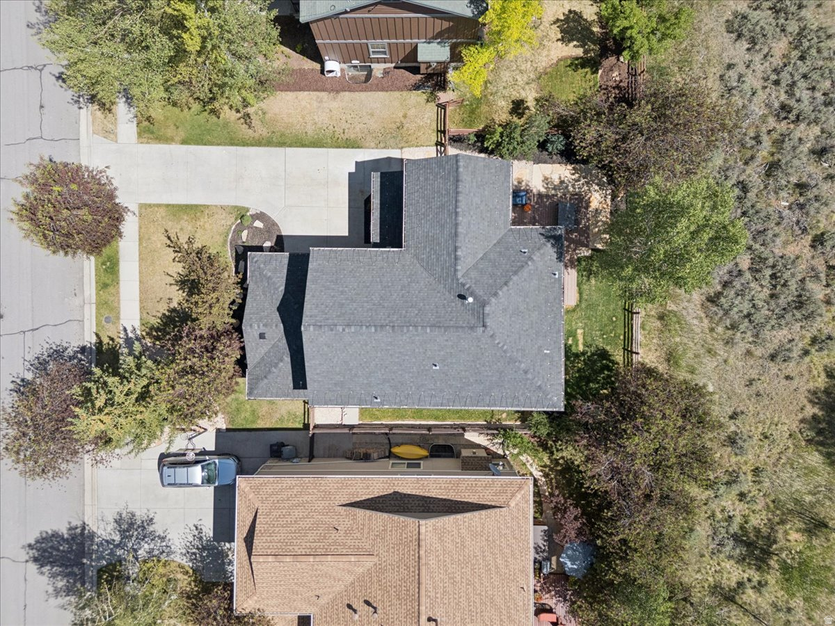 SILVER SUMMIT - Residential