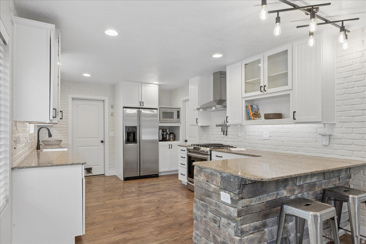 SILVER SUMMIT - Residential