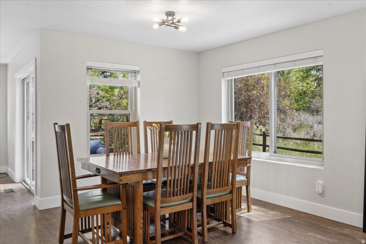SILVER SUMMIT - Residential