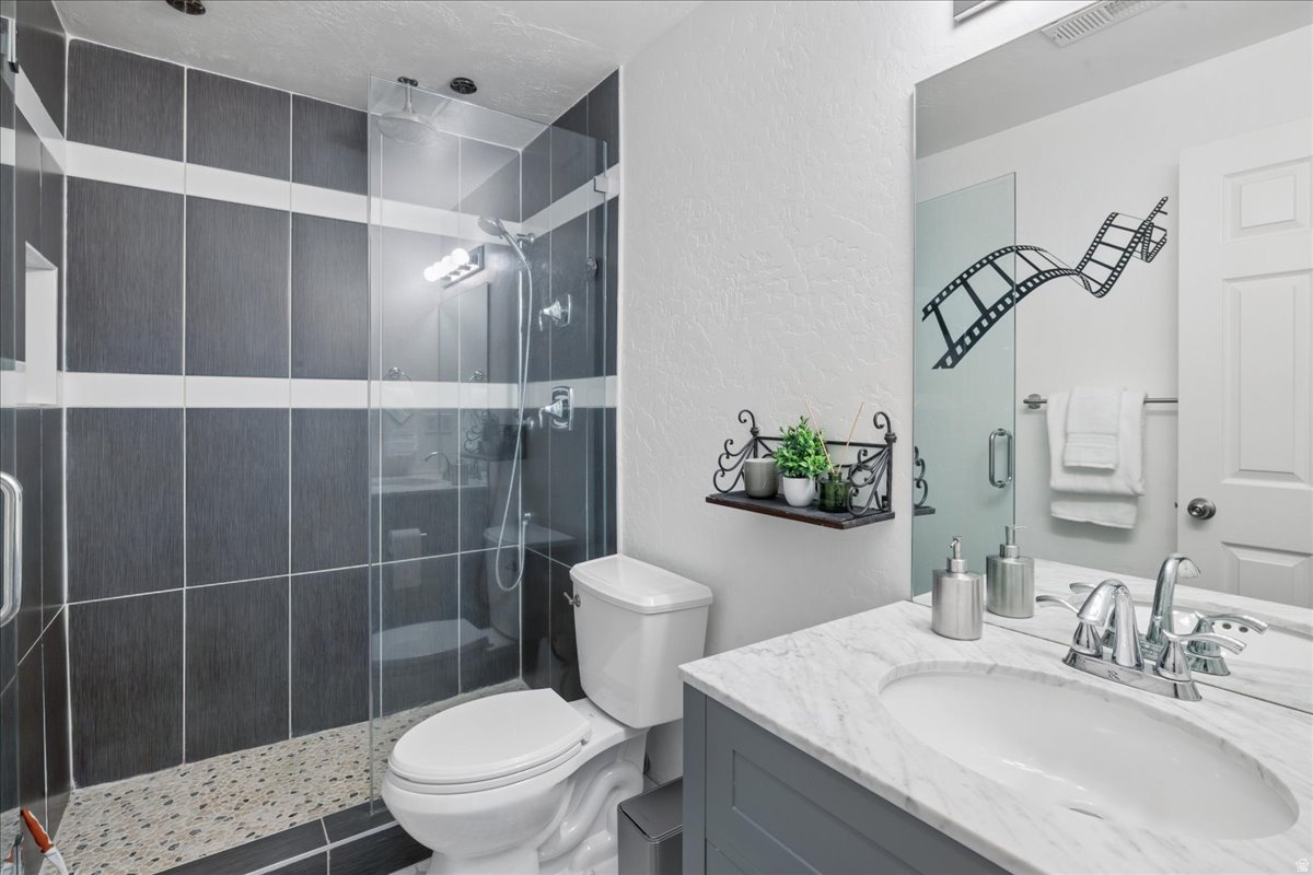 SILVER SUMMIT - Residential