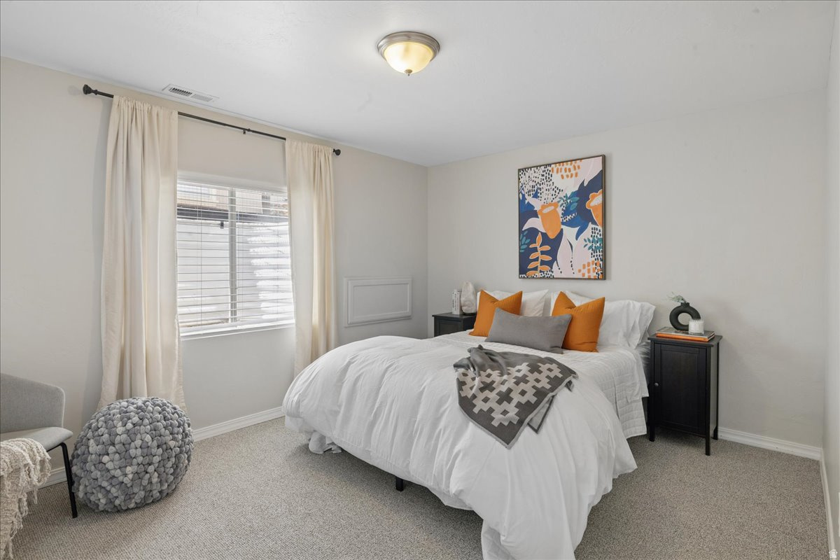 SILVER SUMMIT - Residential