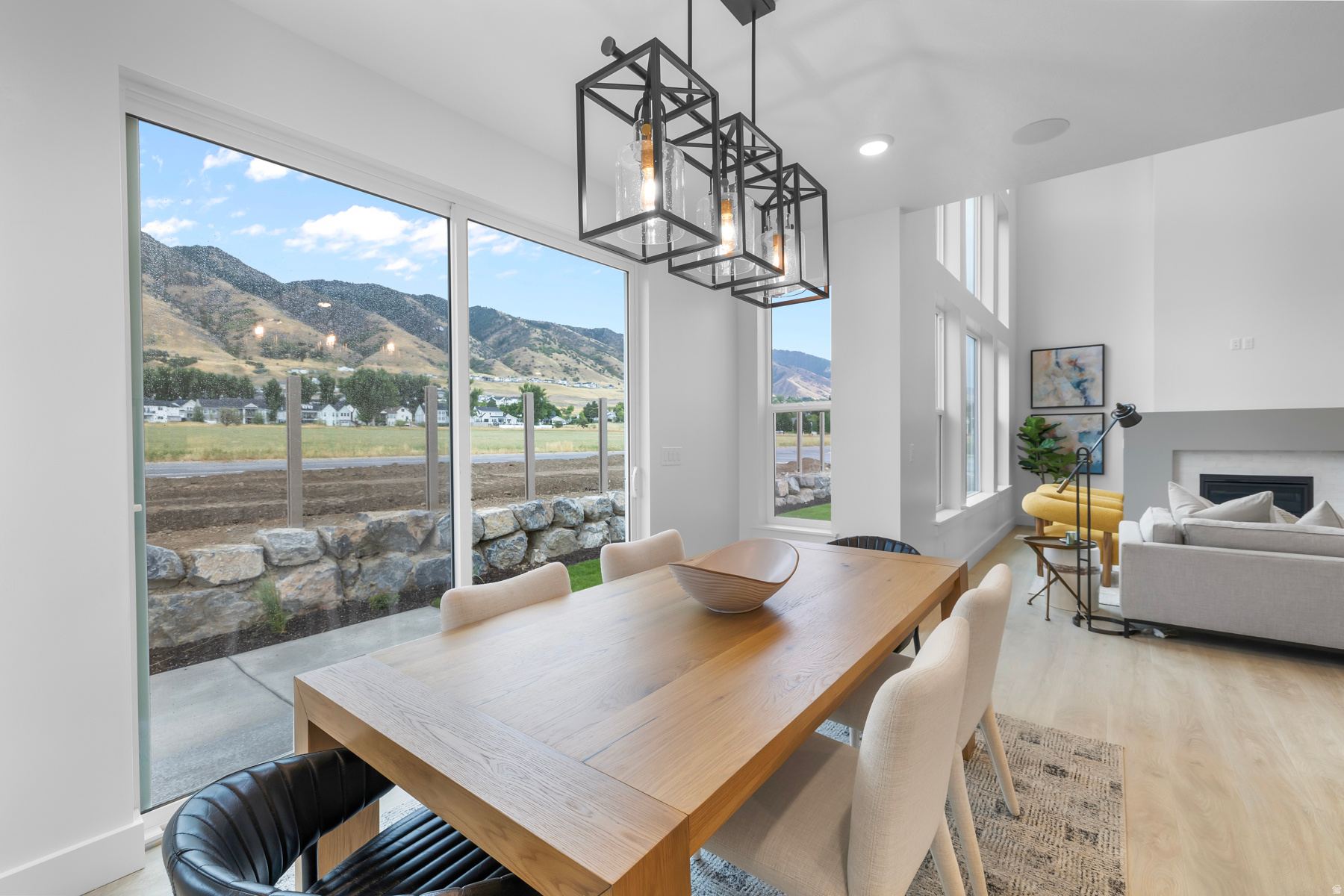 RIVERS EDGE - Residential