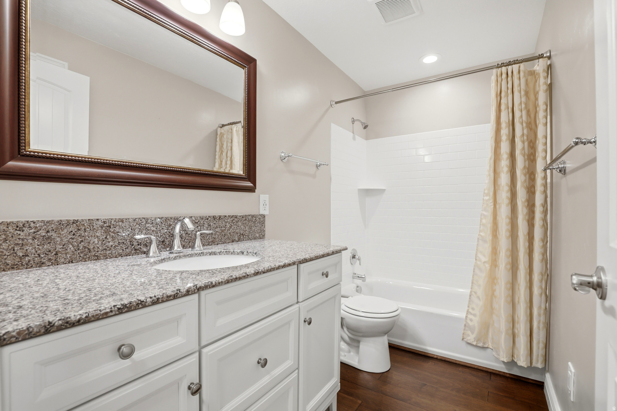 JONES FARMS WEST - Residential