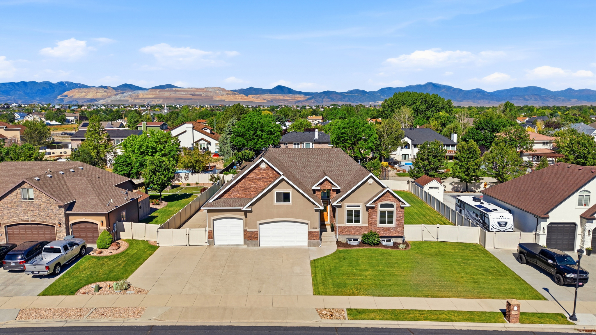 JONES FARMS WEST - Residential
