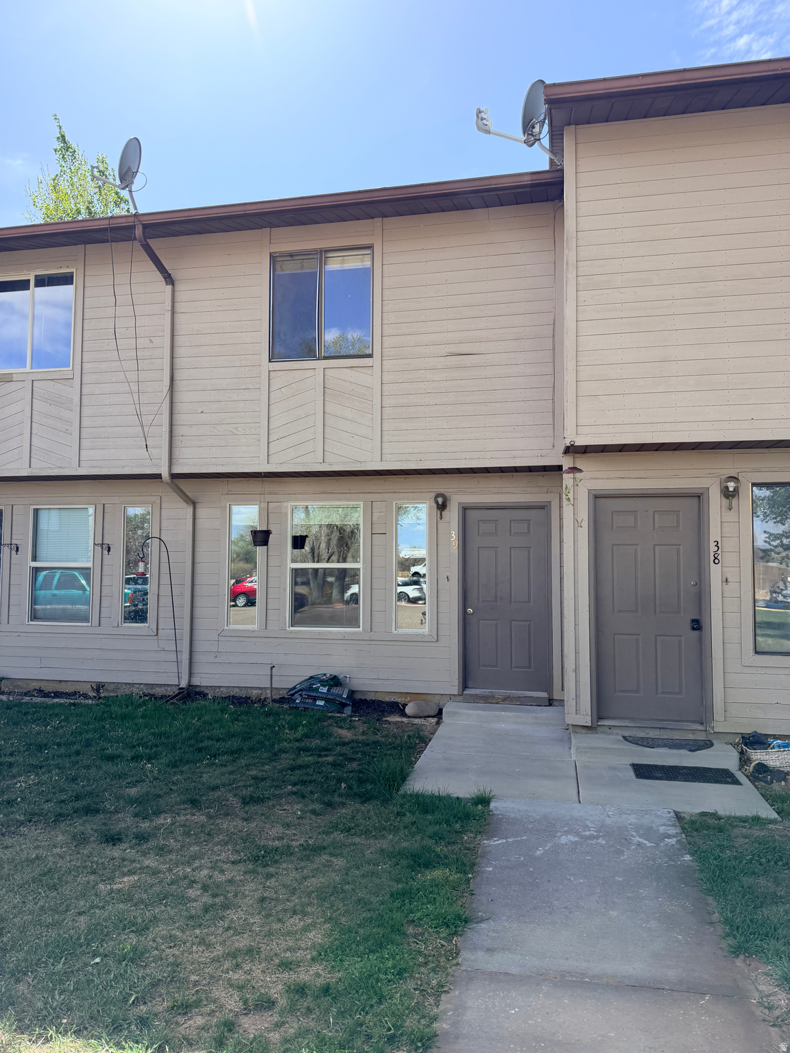 ASHLEY PARK CONDO PHASE I - Residential