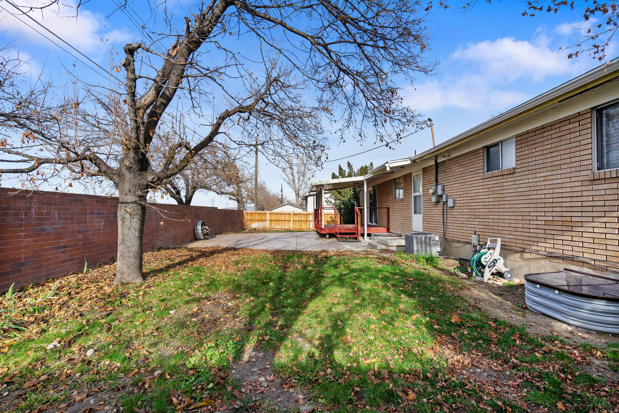 ROLLING KNOLLS NO 1 - Residential