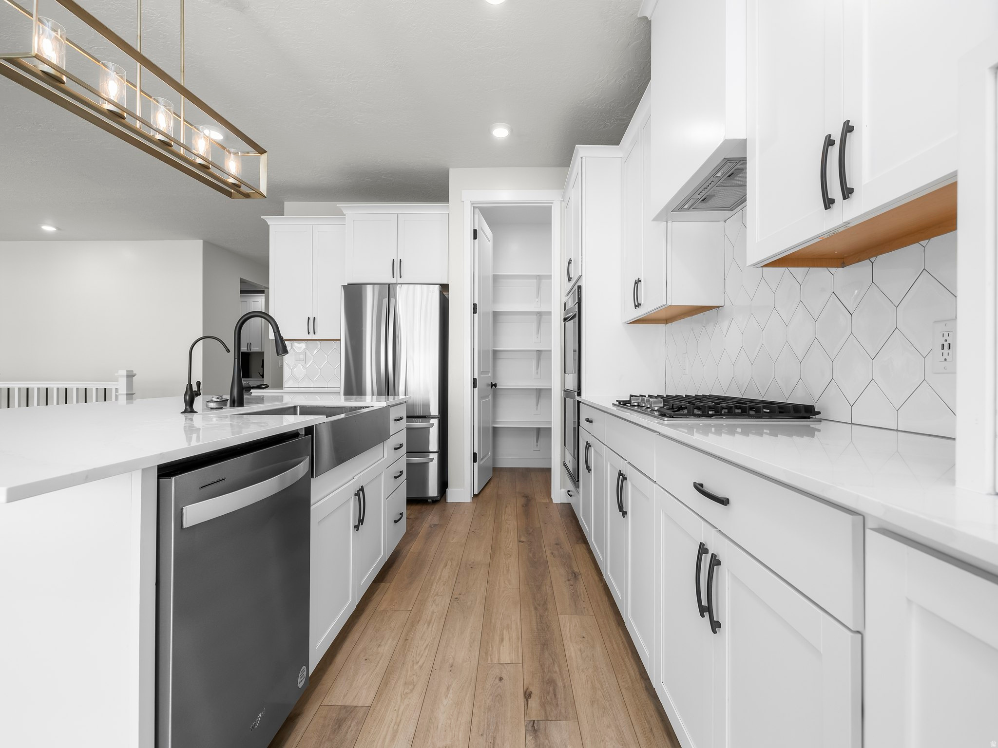 MAPLETON GROVE - Residential