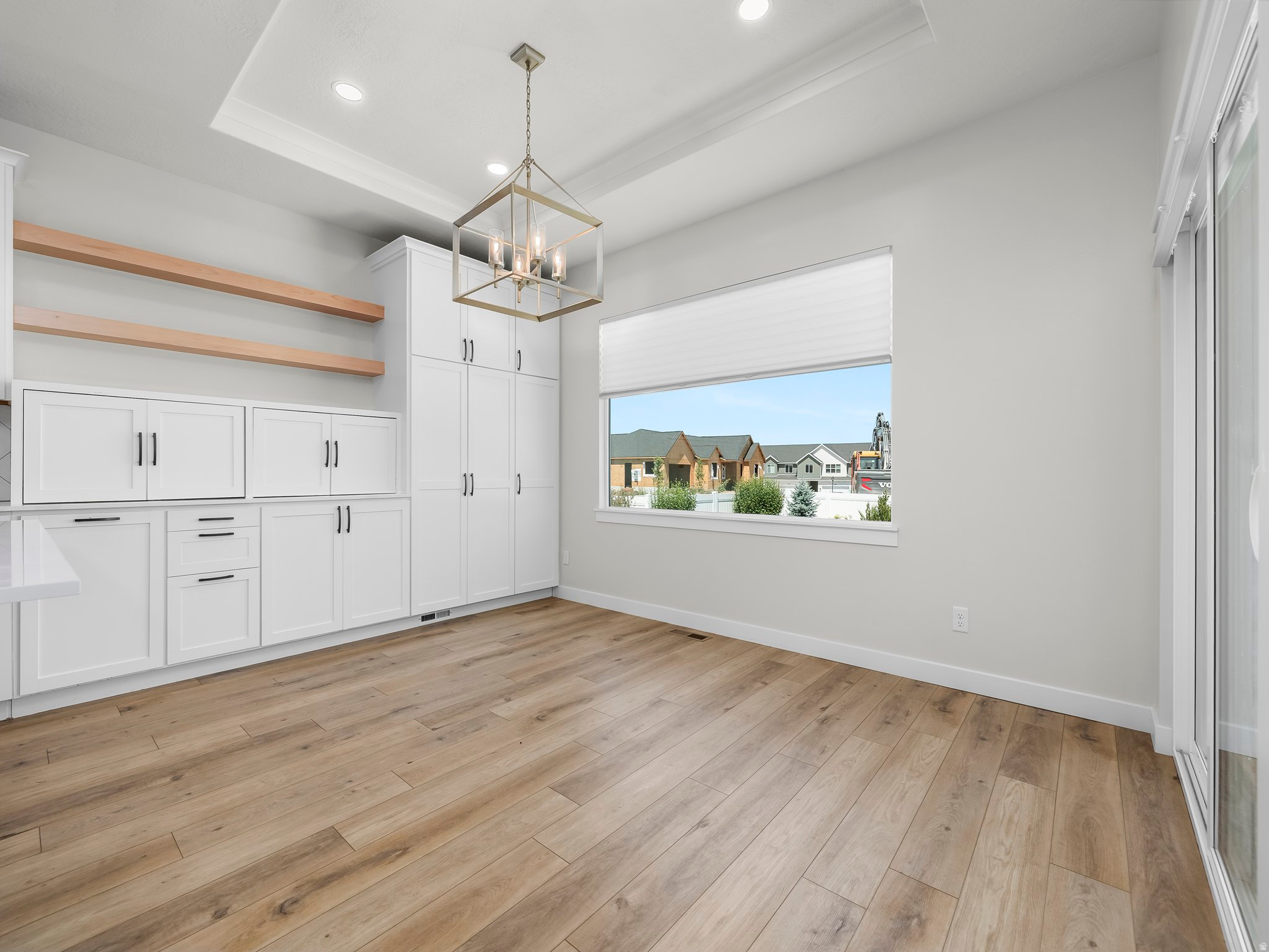 MAPLETON GROVE - Residential