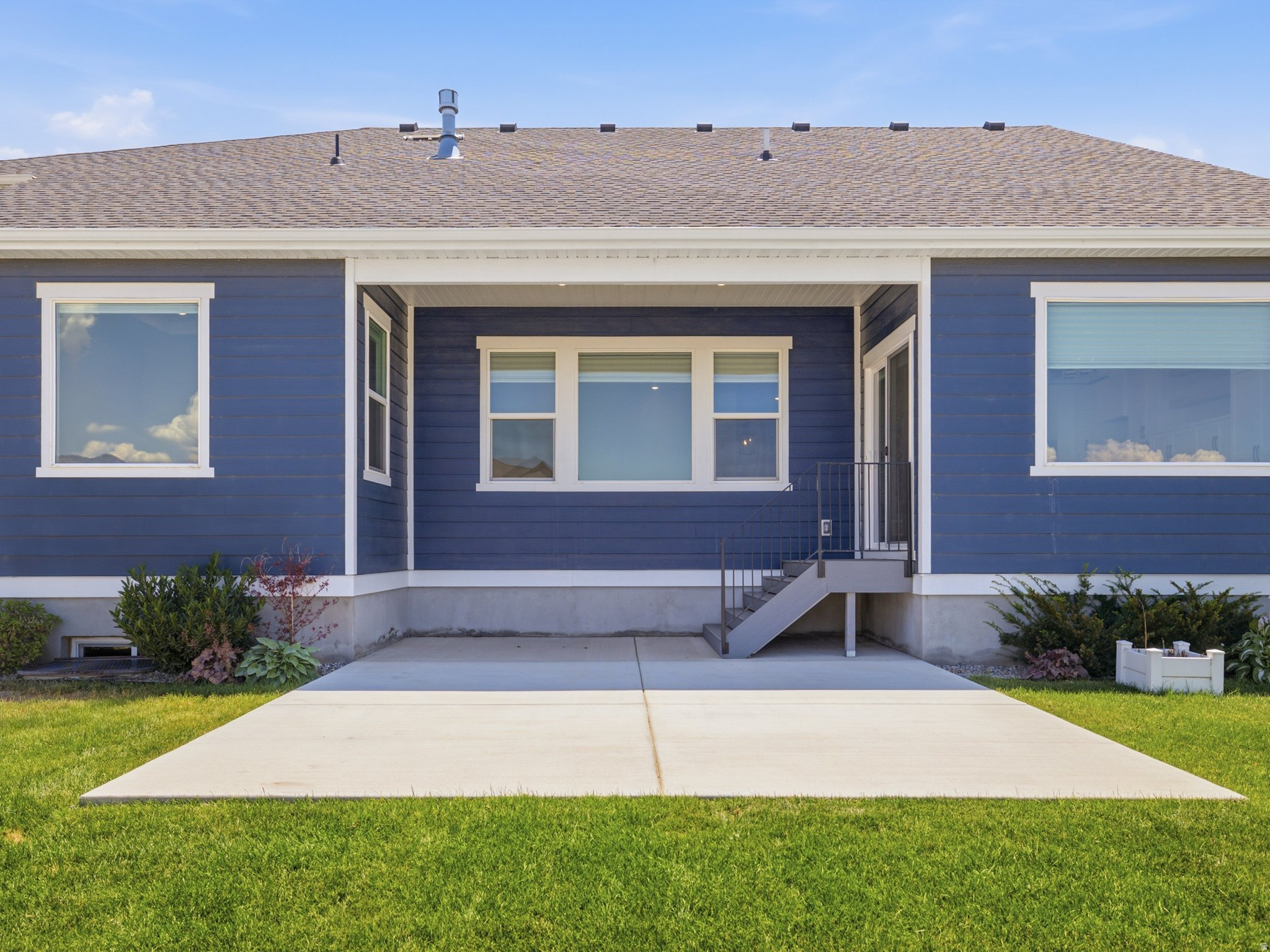 MAPLETON GROVE - Residential