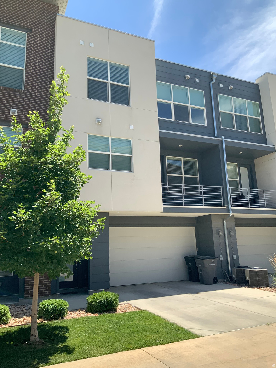 ONE ELEVEN TOWNHOMES - Residential