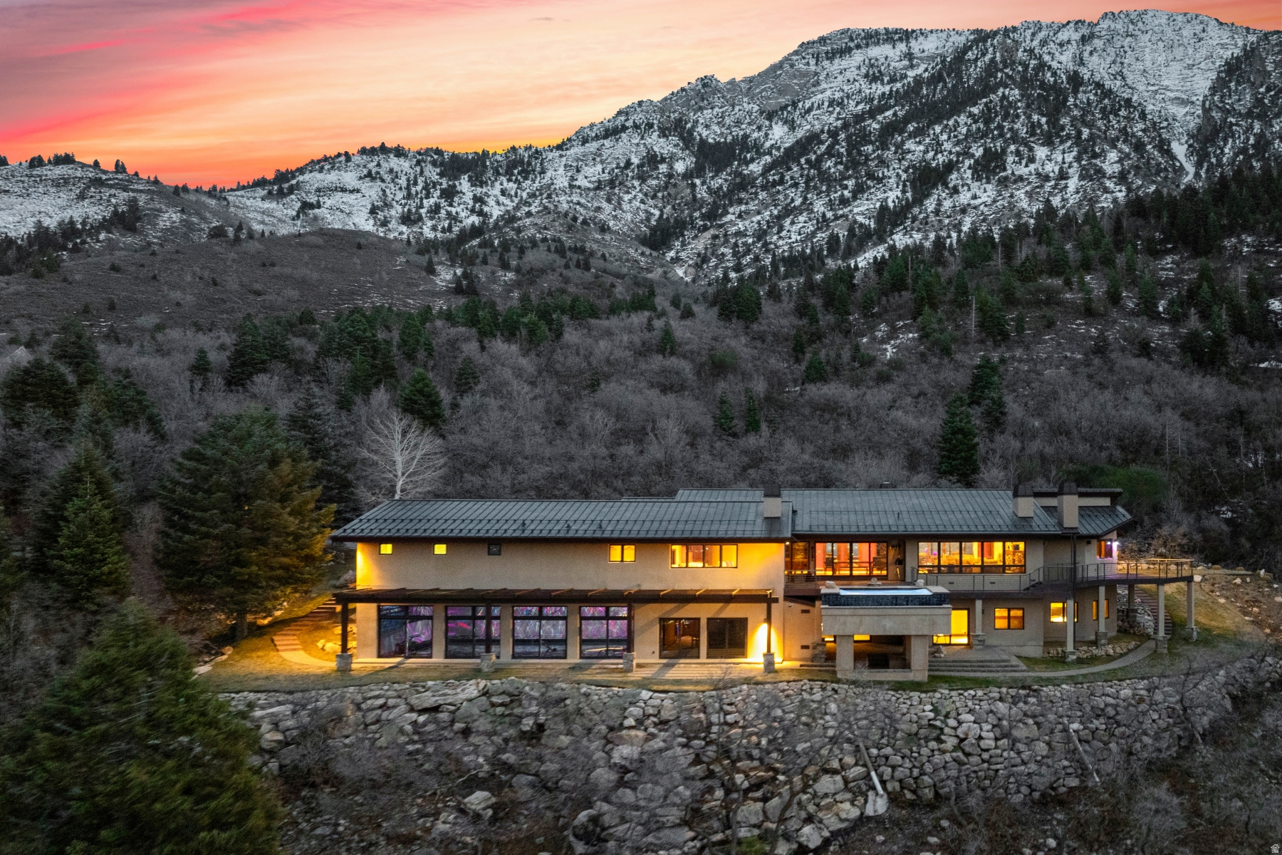 MT. OLYMPUS COVE - Residential