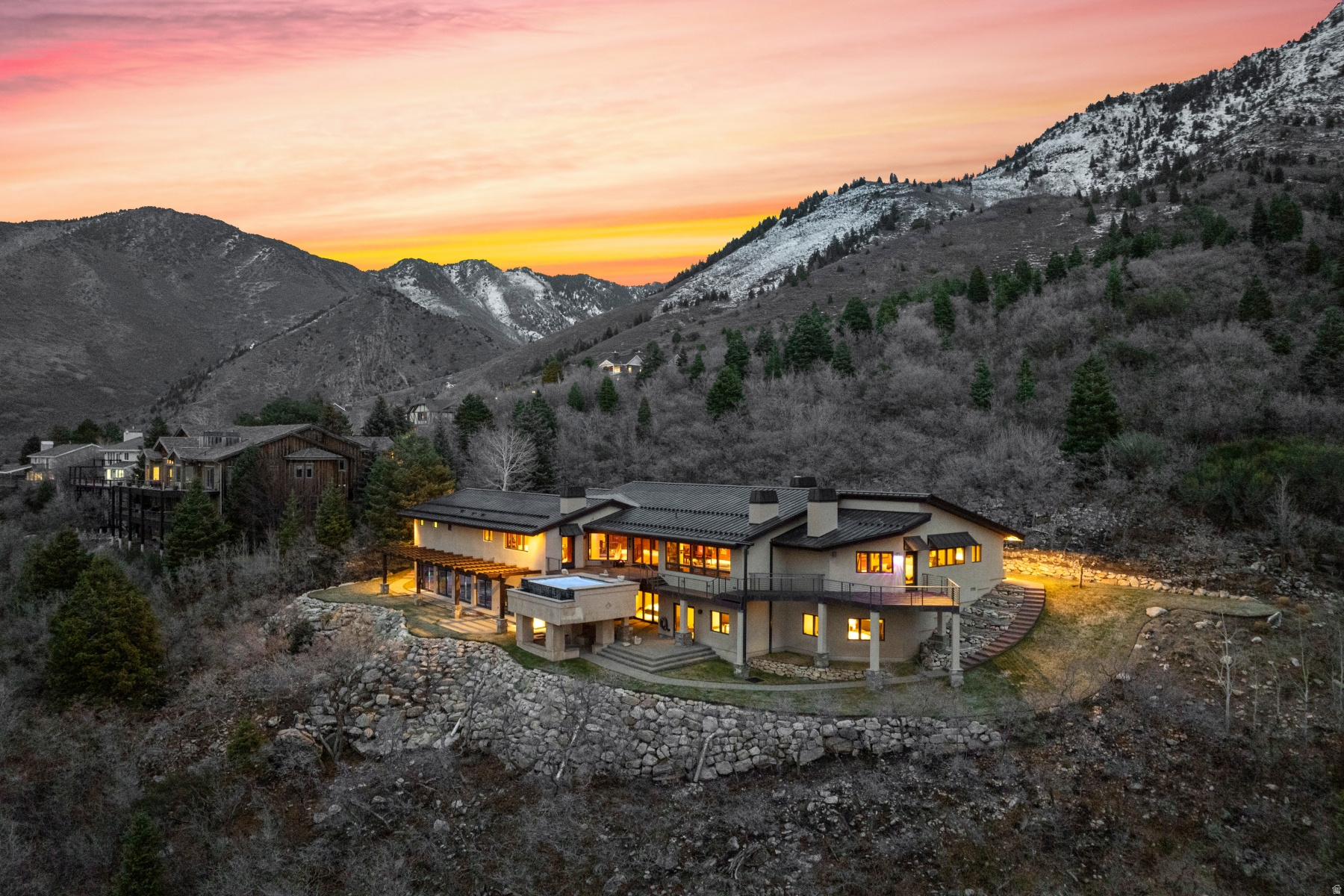 MT. OLYMPUS COVE - Residential