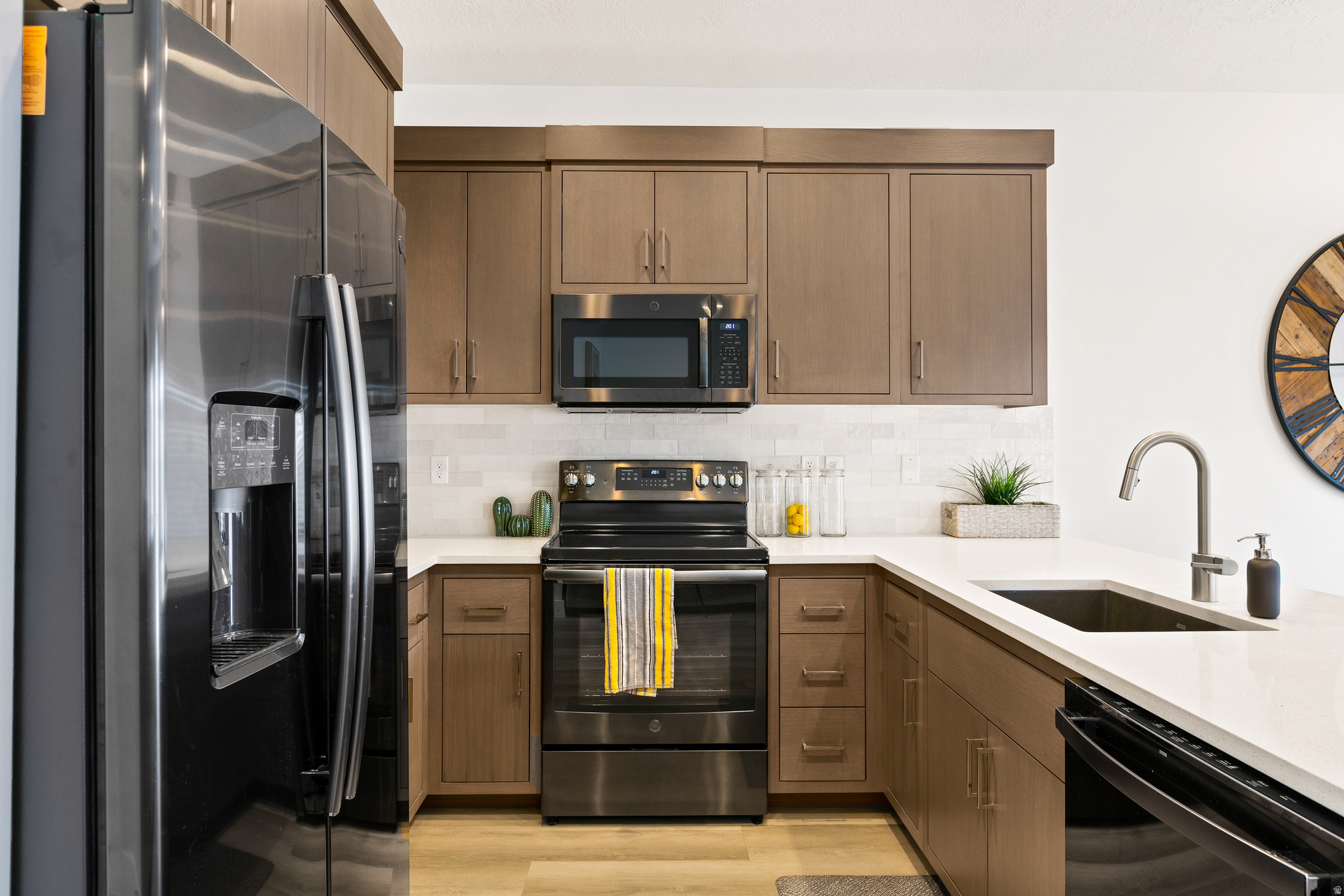 VUE AT GREEN VALLEY - Residential