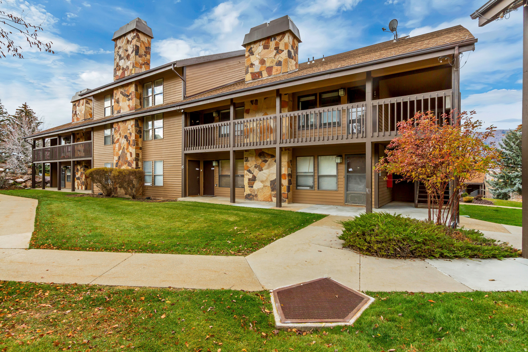 WOLF LODGE - Residential