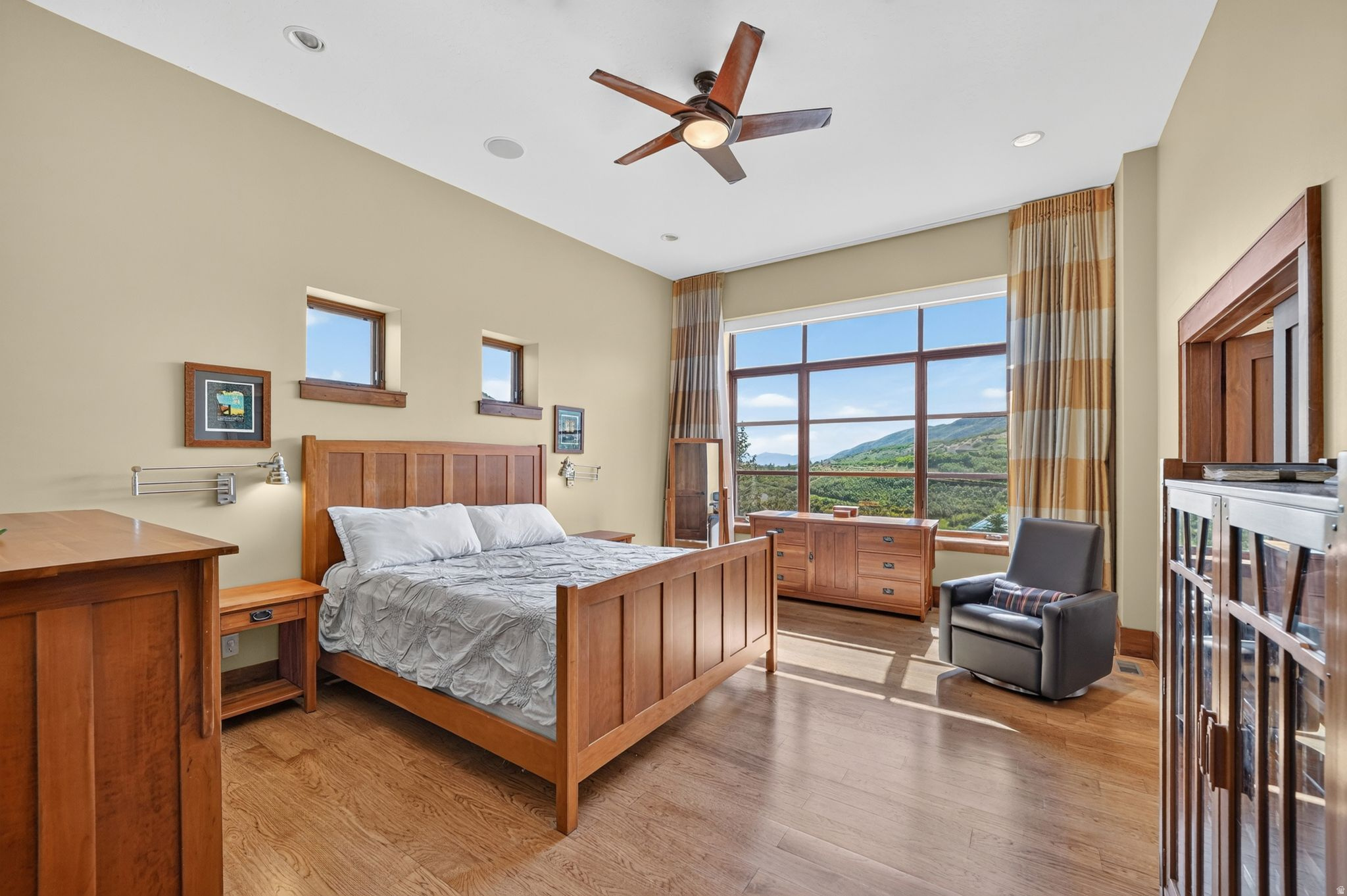 EMIGRATION OAKS PHAS - Residential