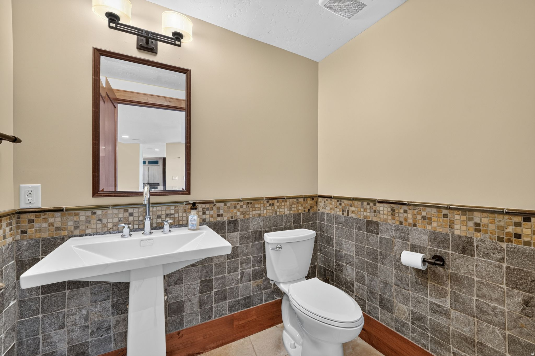 EMIGRATION OAKS PHAS - Residential