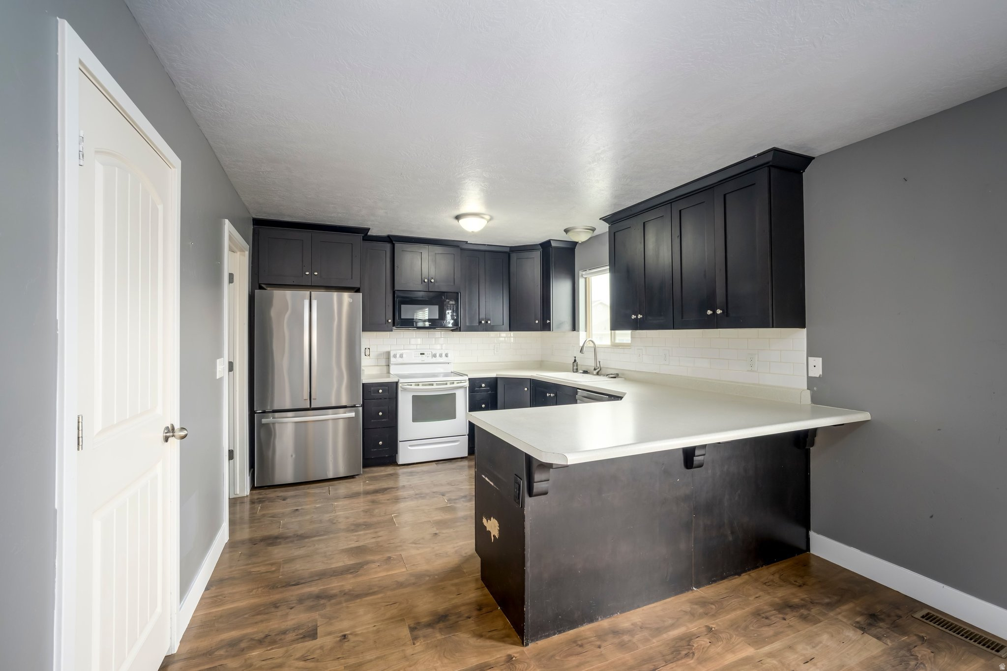 WEST  POINT MEADOWS - Residential