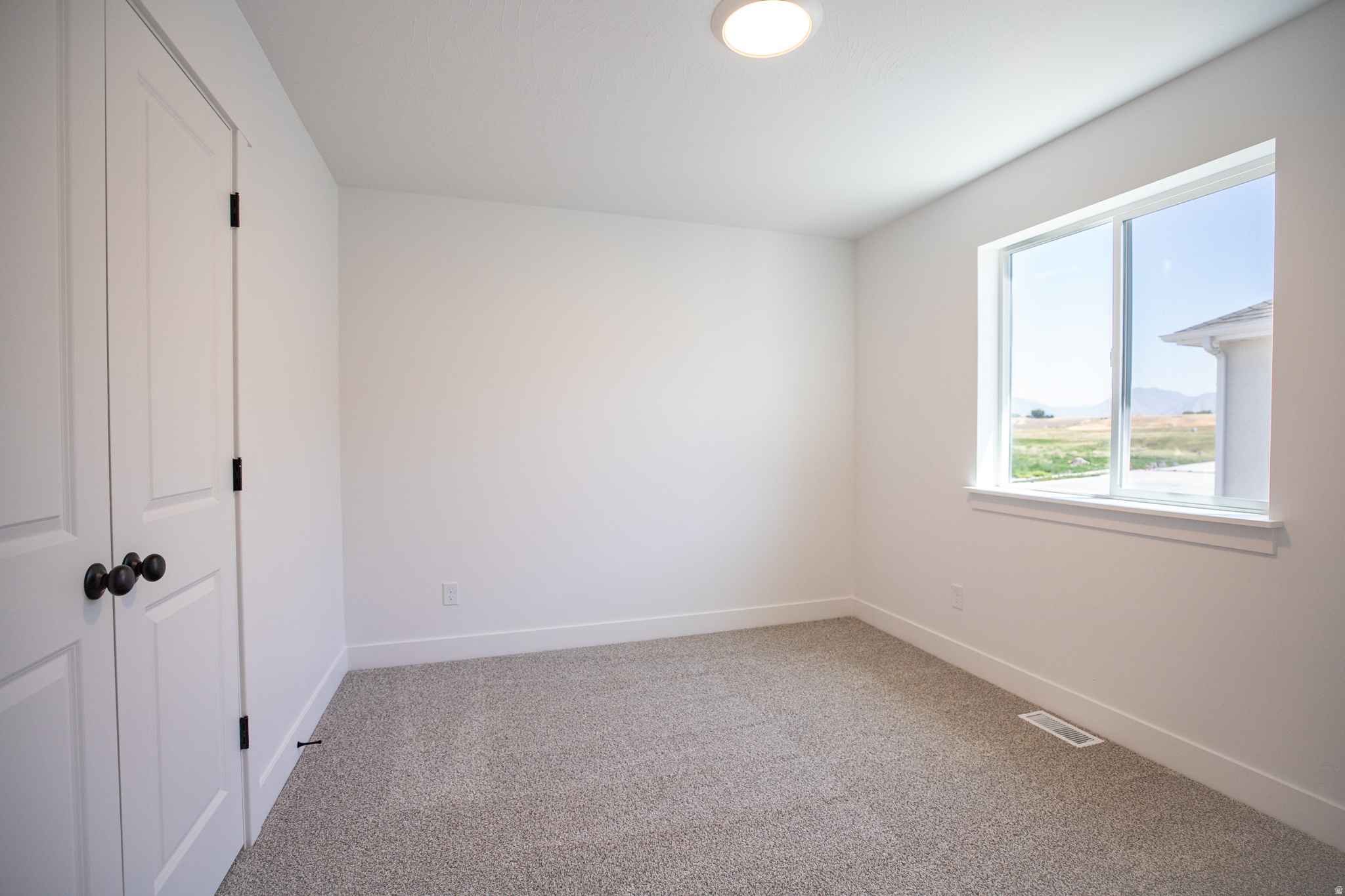 SALEM FIELDS - Residential