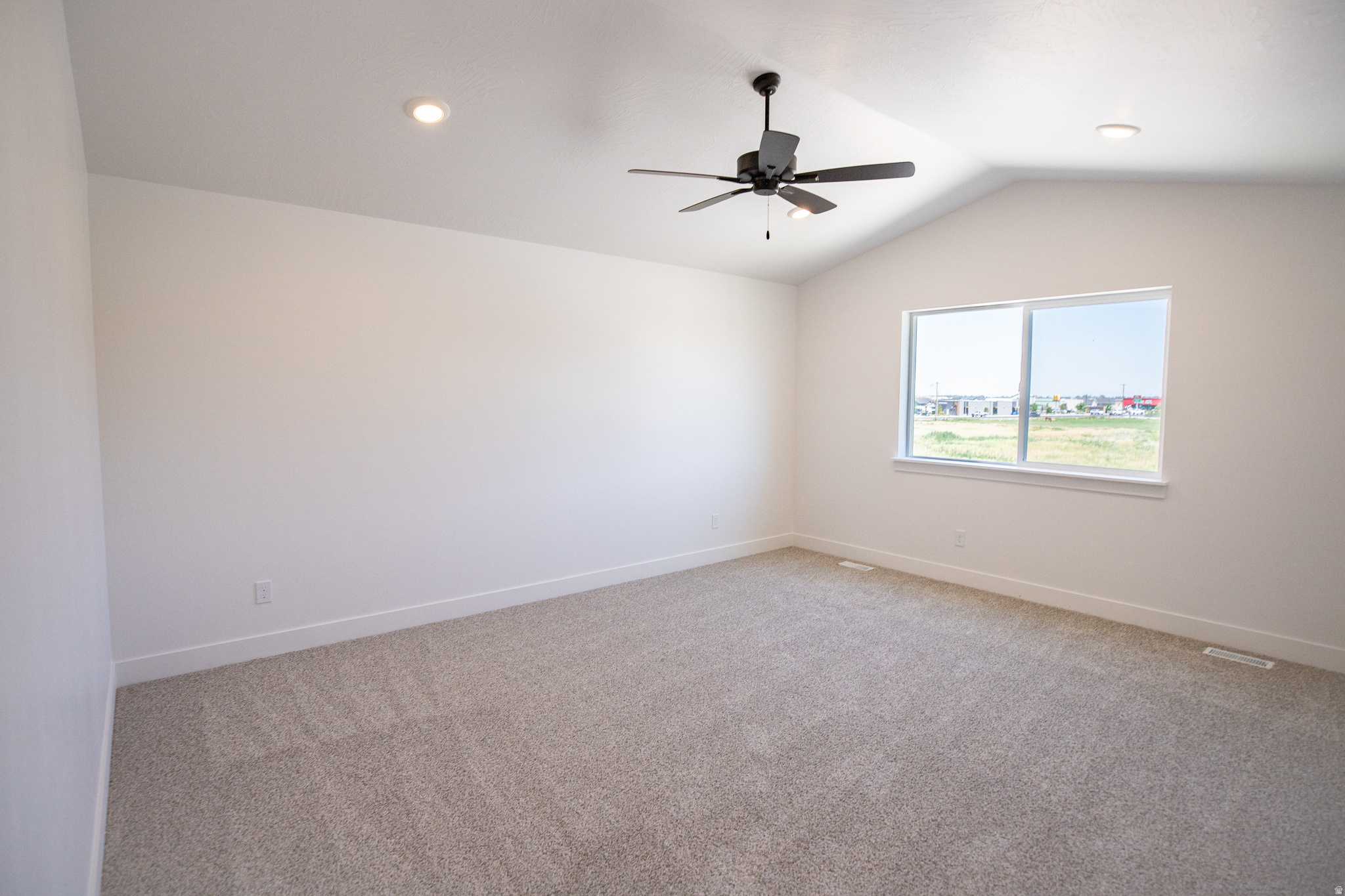 SALEM FIELDS - Residential