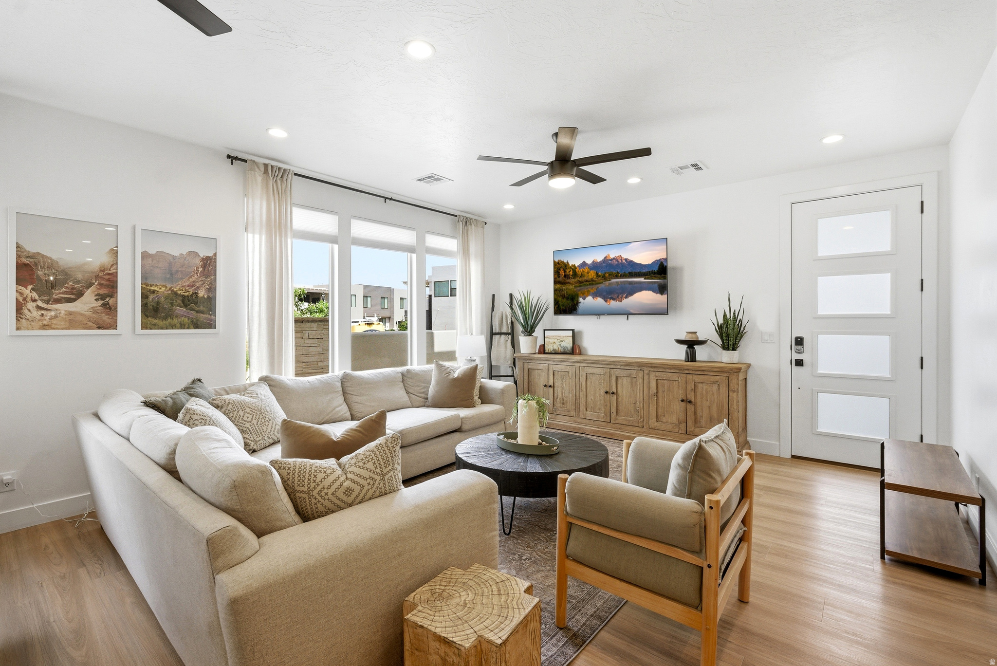 DESERT COLOR RESORT - Residential