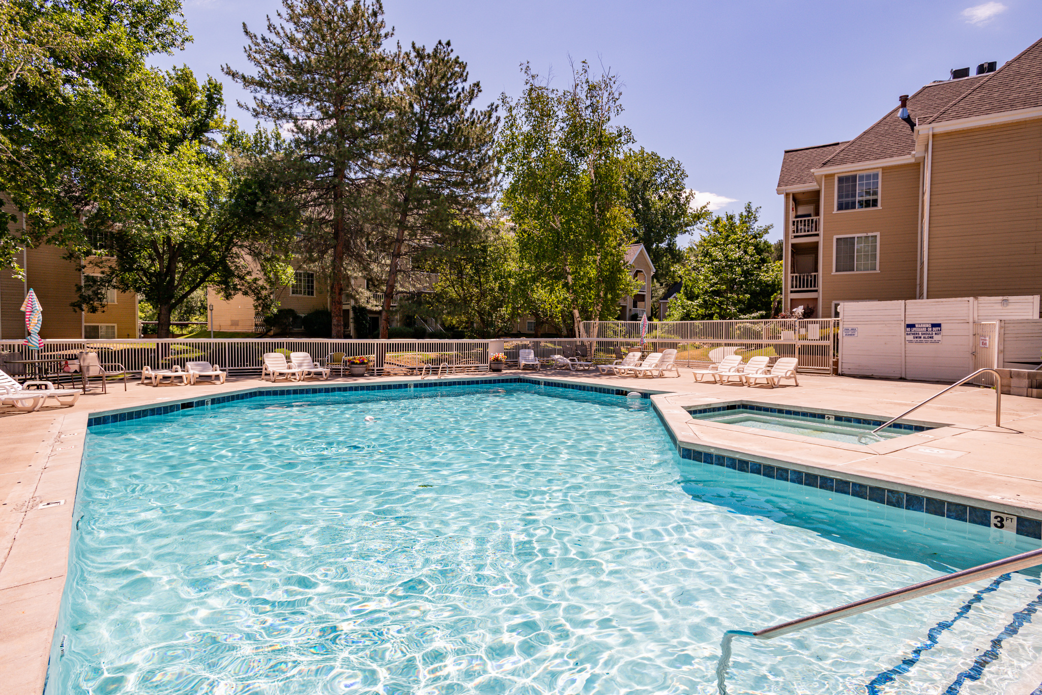WATERSIDE - Residential