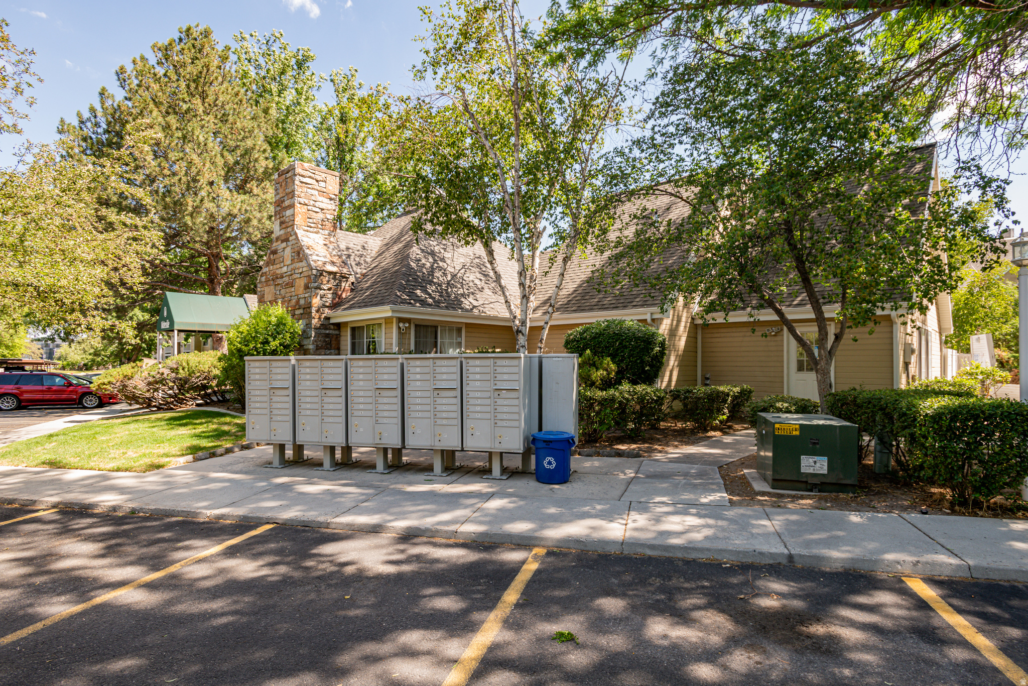 WATERSIDE - Residential