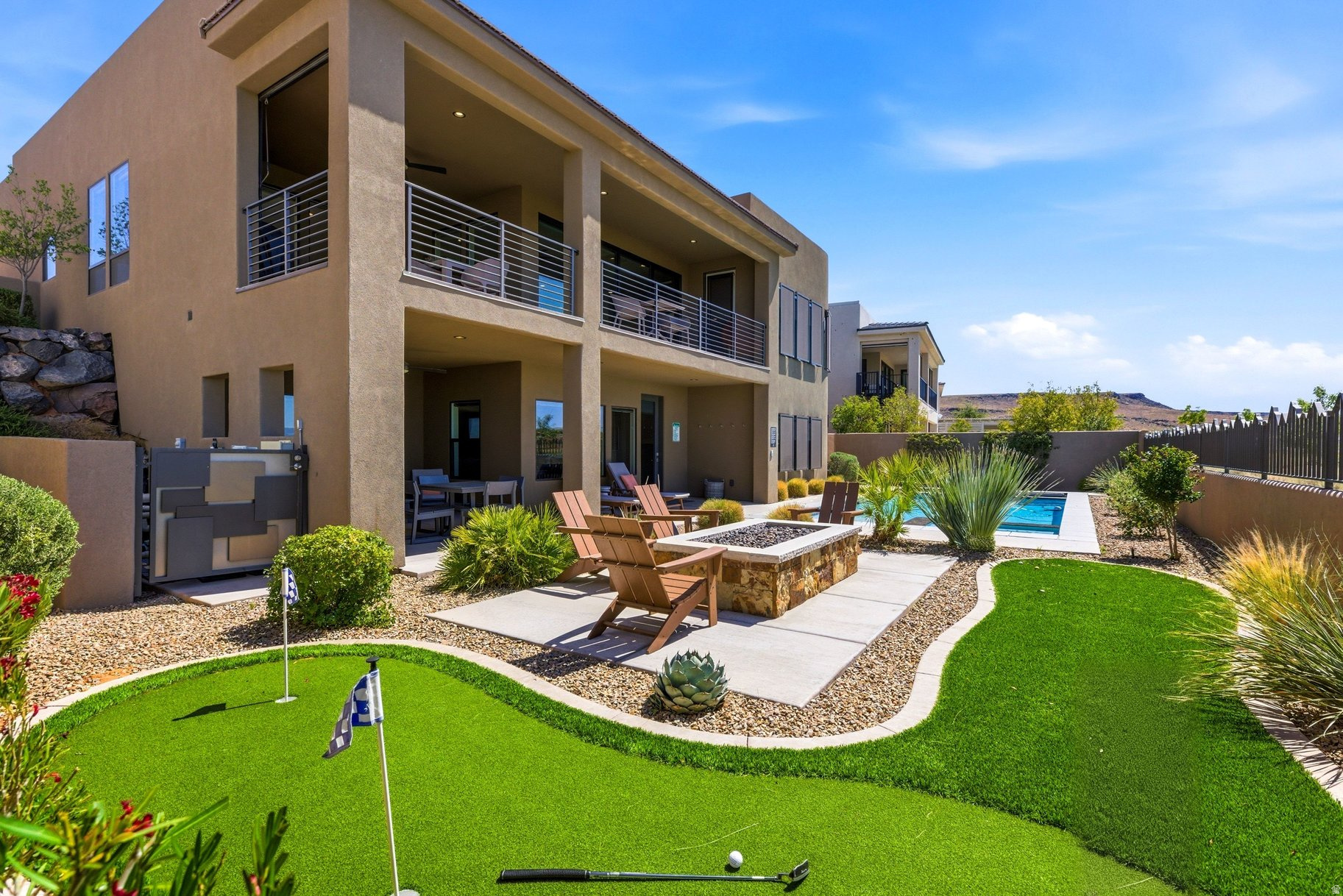LEDGES OF SG THE FAIRWAYS - Residential