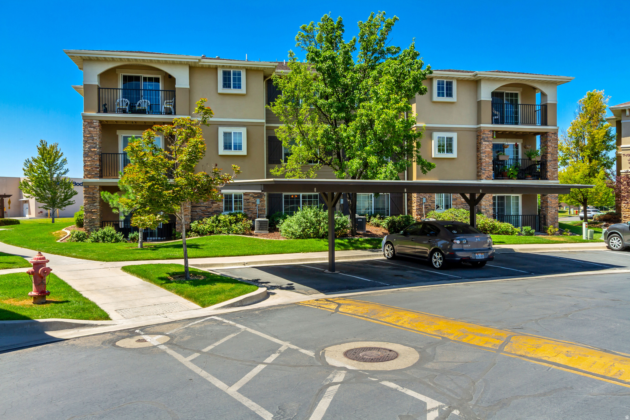 DRAPER PEAKS - Residential