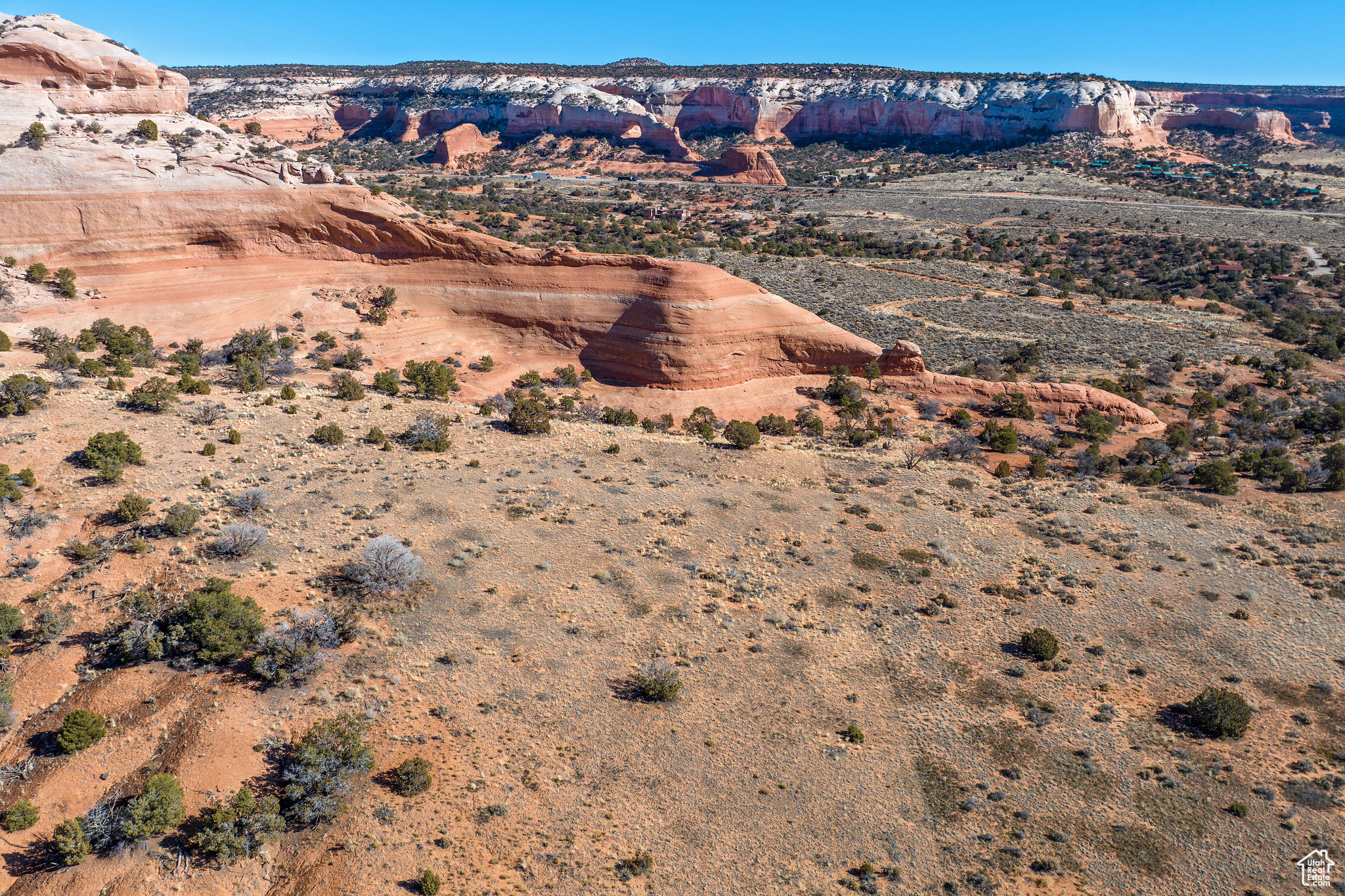 WILSON ARCH RESORT - Land