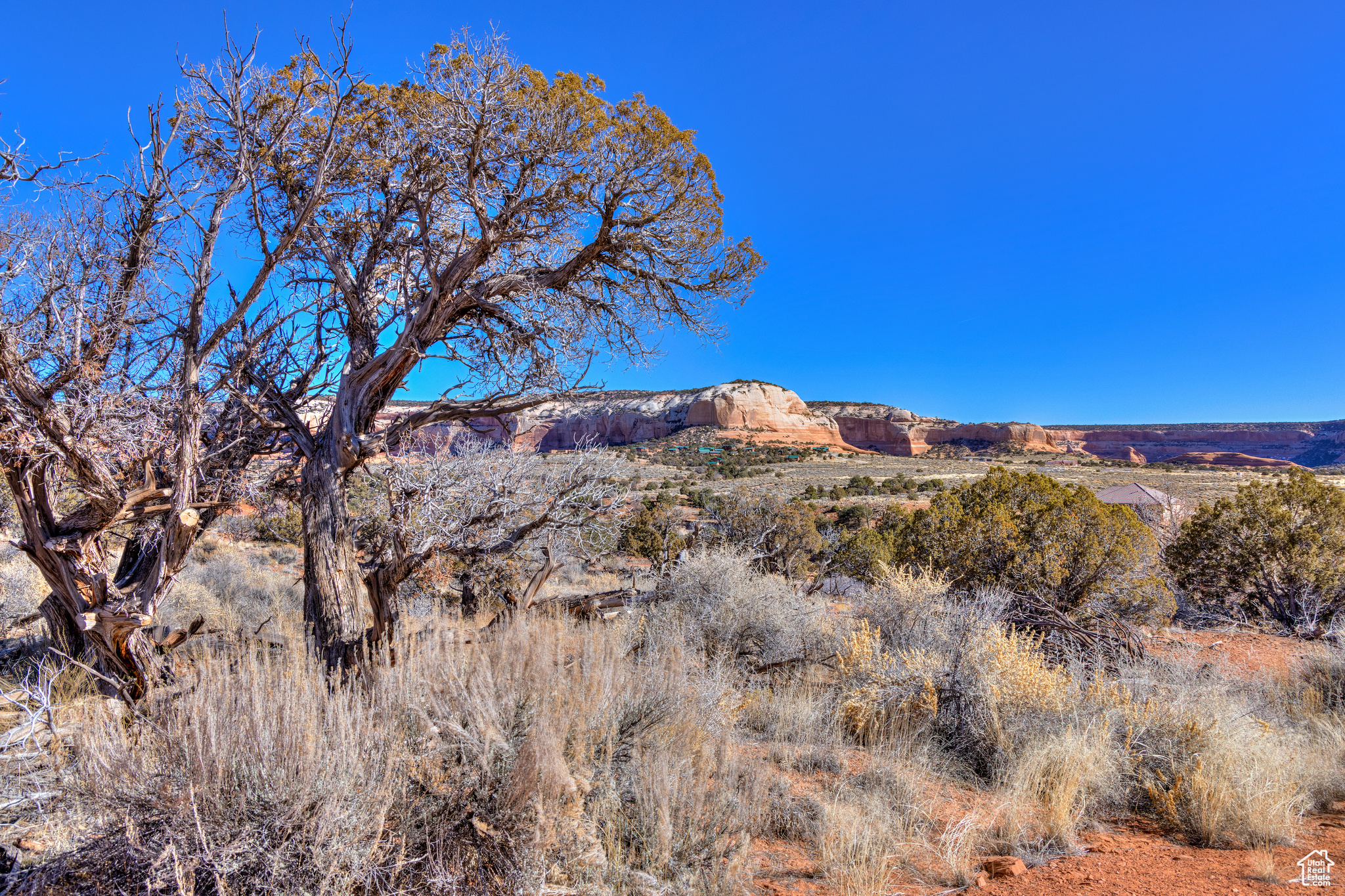WILSON ARCH RESORT - Land