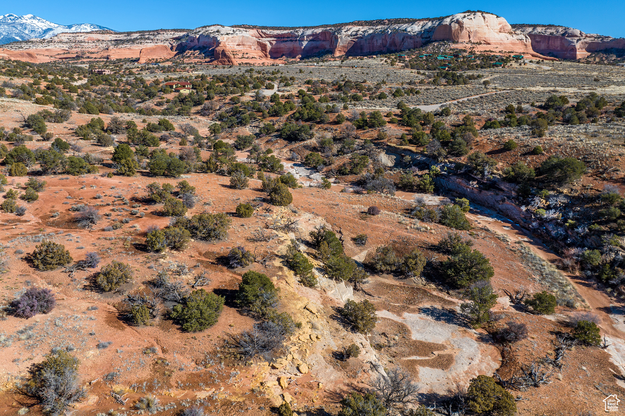 WILSON ARCH RESORT - Land