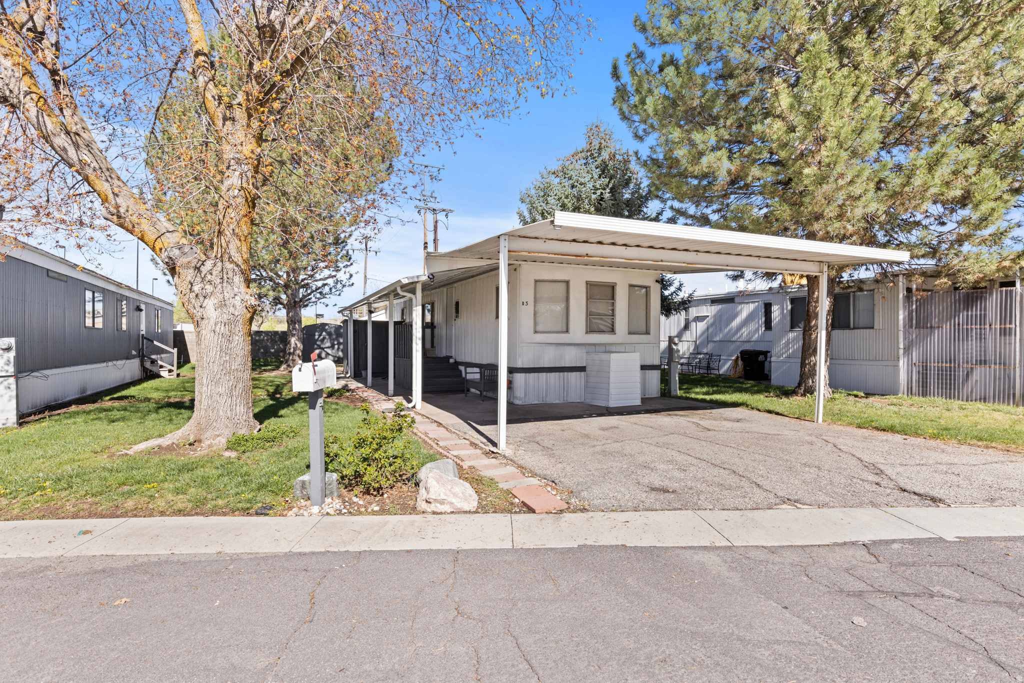 Charming and affordable 2 Bedroom,1 Bath mobile home in Riverdale! Features a spacious kitchen, mini-split heat pump, newer roof, carport, and 3 storage sheds. Conveniently located near shopping, dining, and freeway access. Don't miss this opportunity!