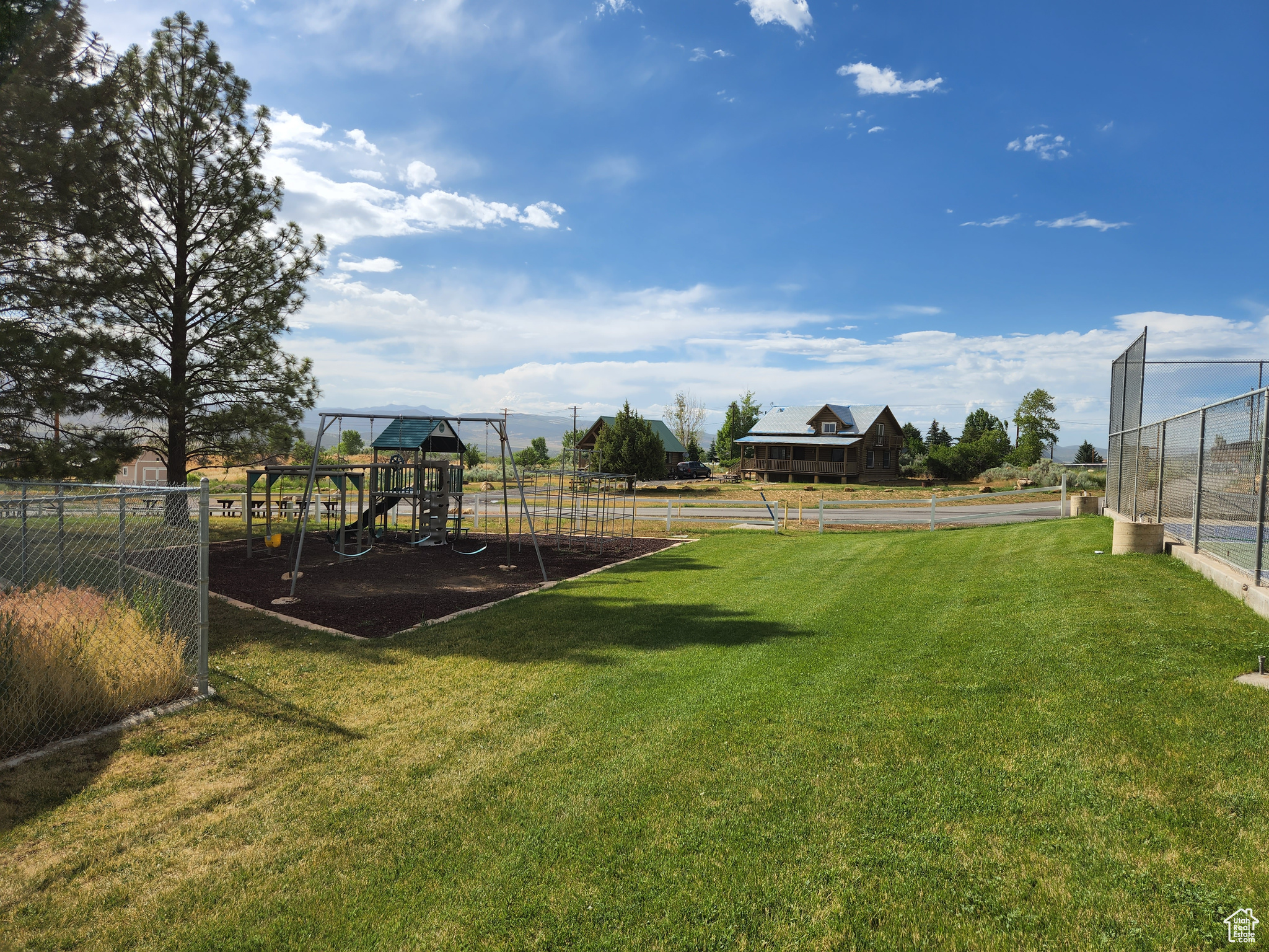 SKYLINE MTN - Land