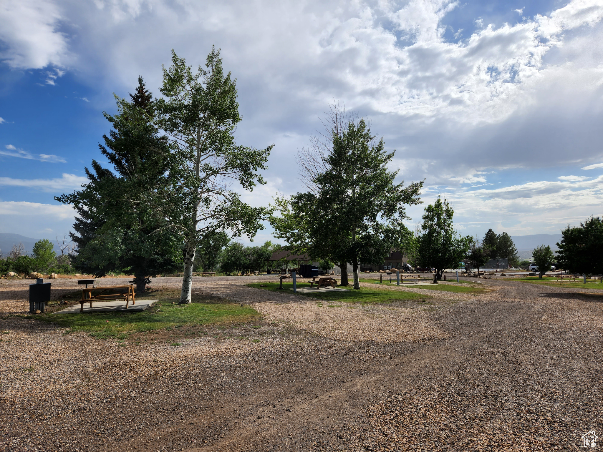 SKYLINE MTN - Land