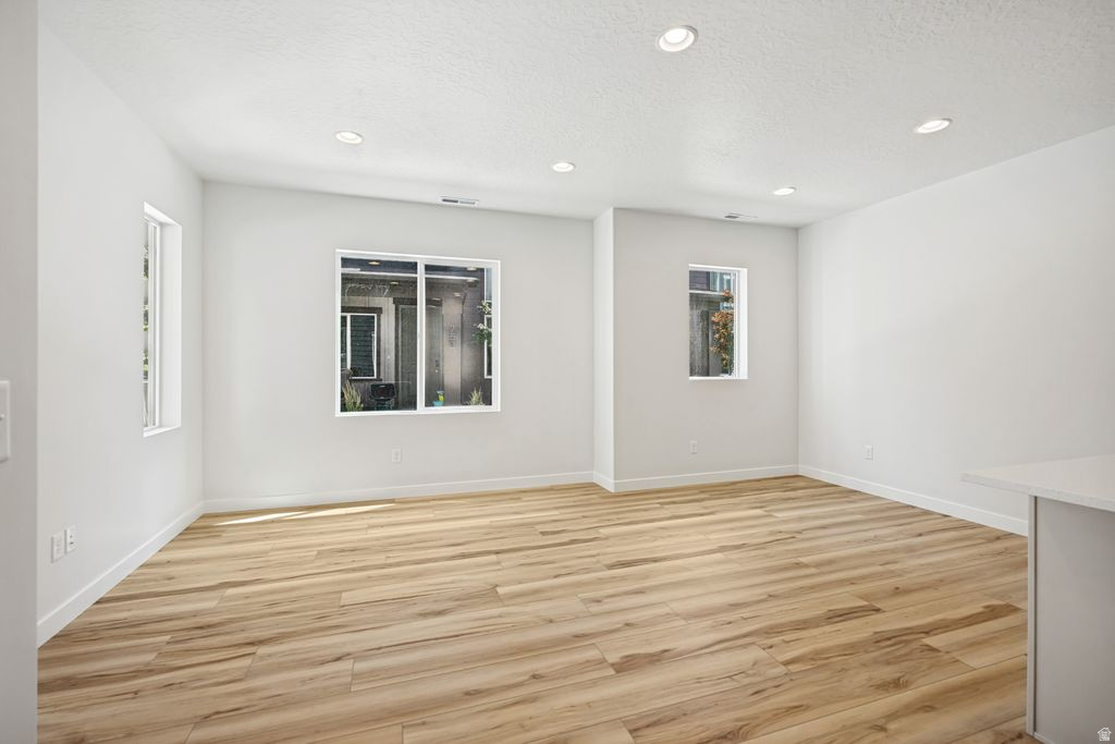 MEADOWBROOK - Residential