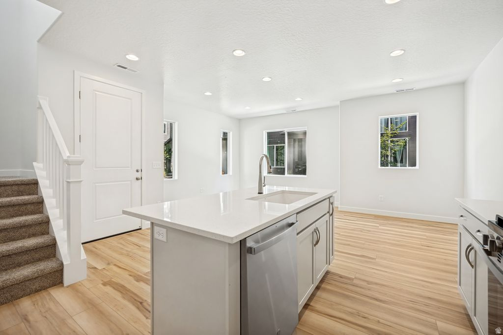 MEADOWBROOK - Residential