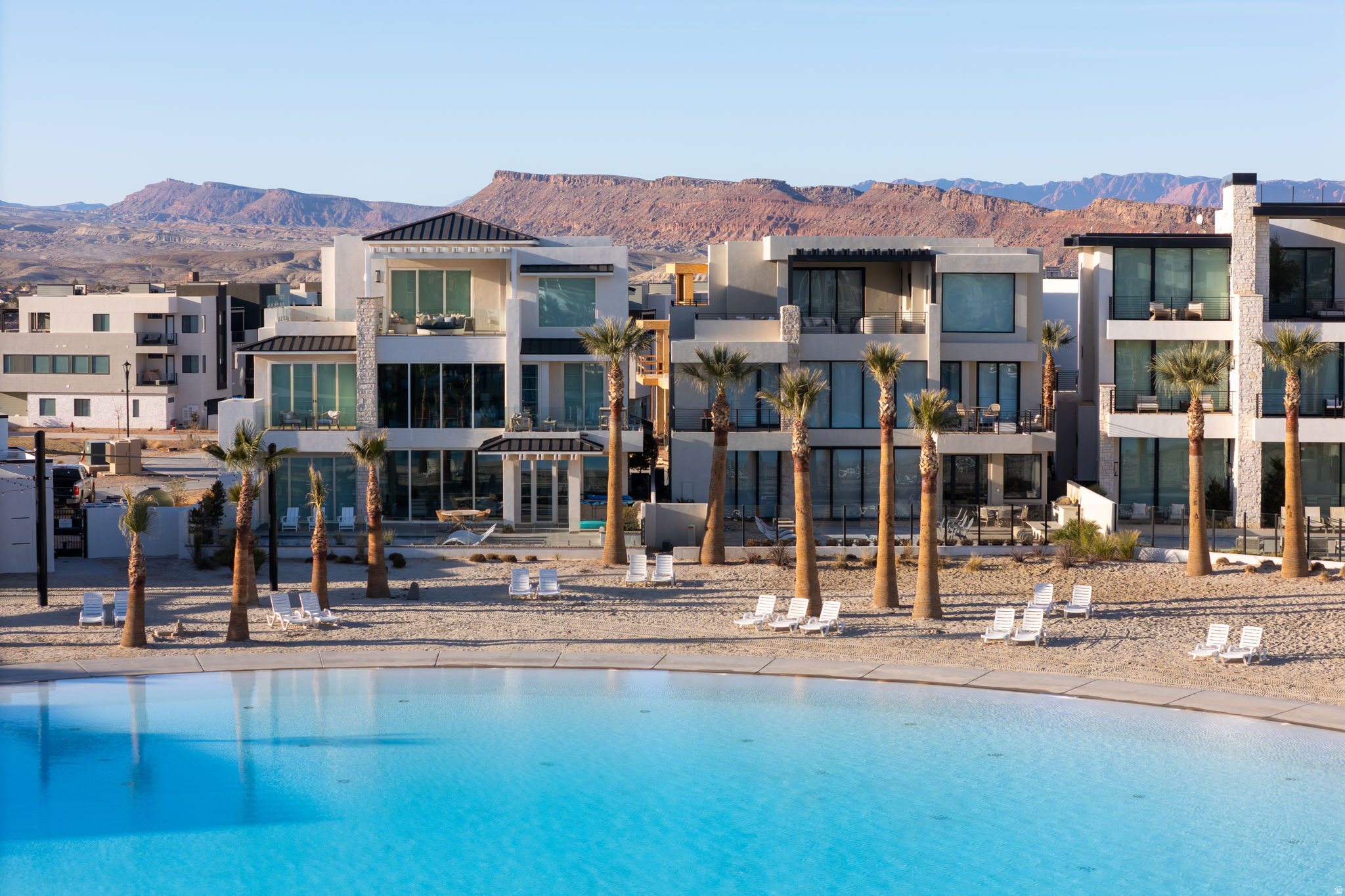 DESERT COLOR RESORT PH 3 - Residential