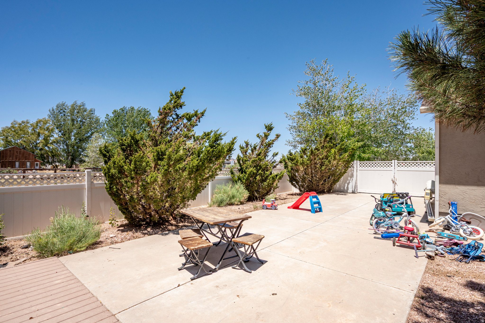 EQUESTRIAN POINTE SUBDIVISION - Residential