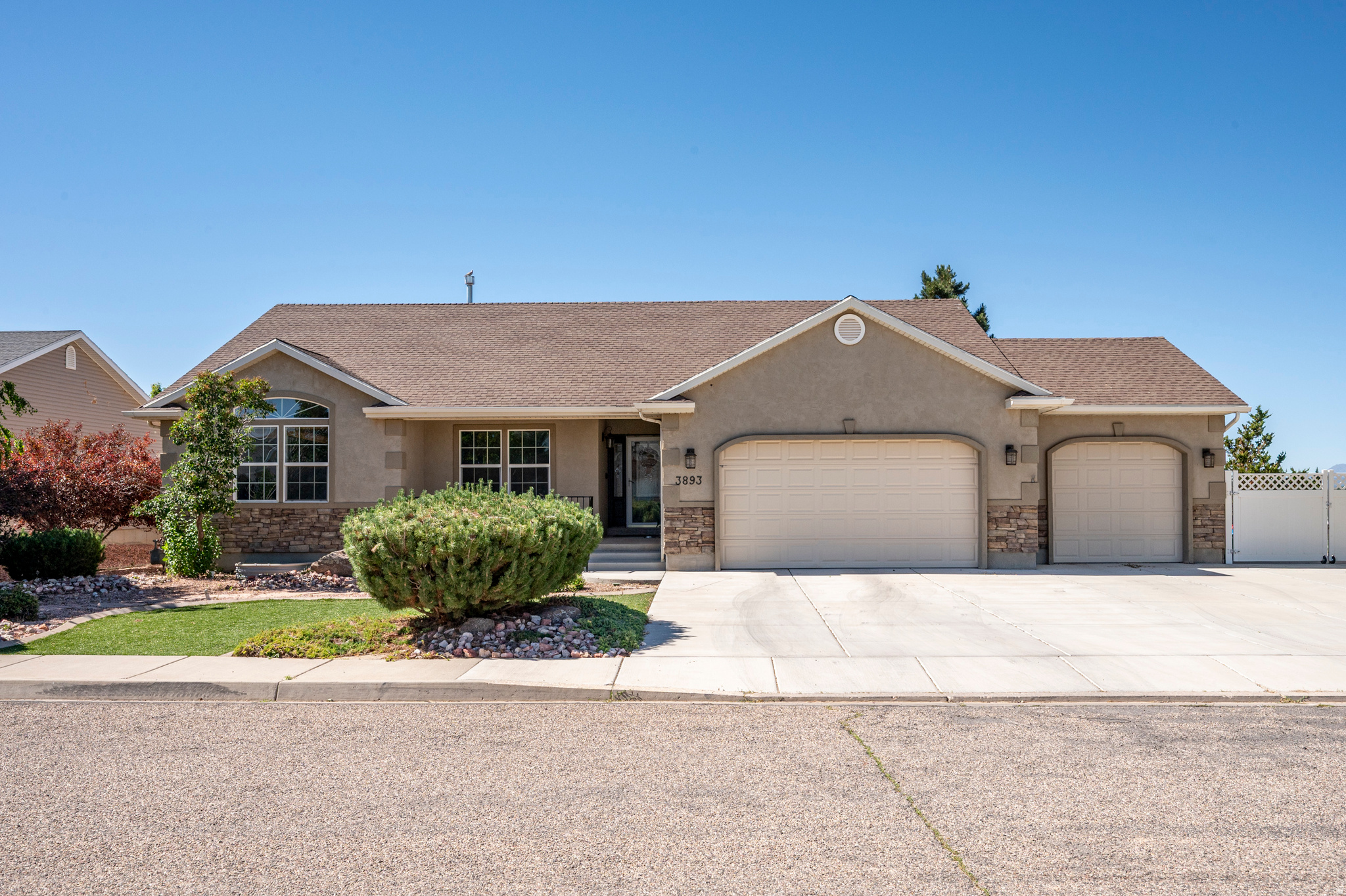 EQUESTRIAN POINTE SUBDIVISION - Residential