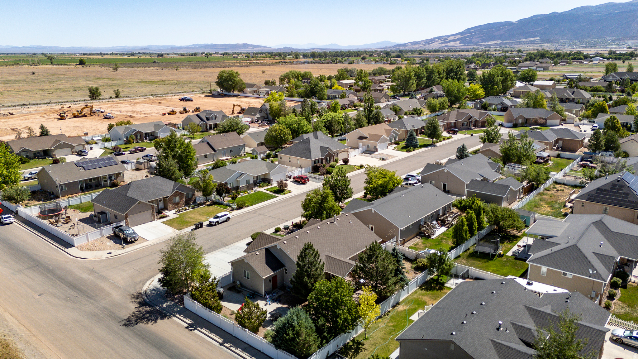 EQUESTRIAN POINTE SUBDIVISION - Residential