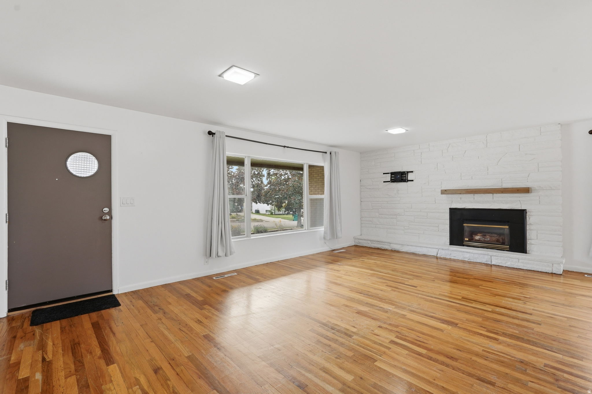 MUNICIPAL ACRES - Residential